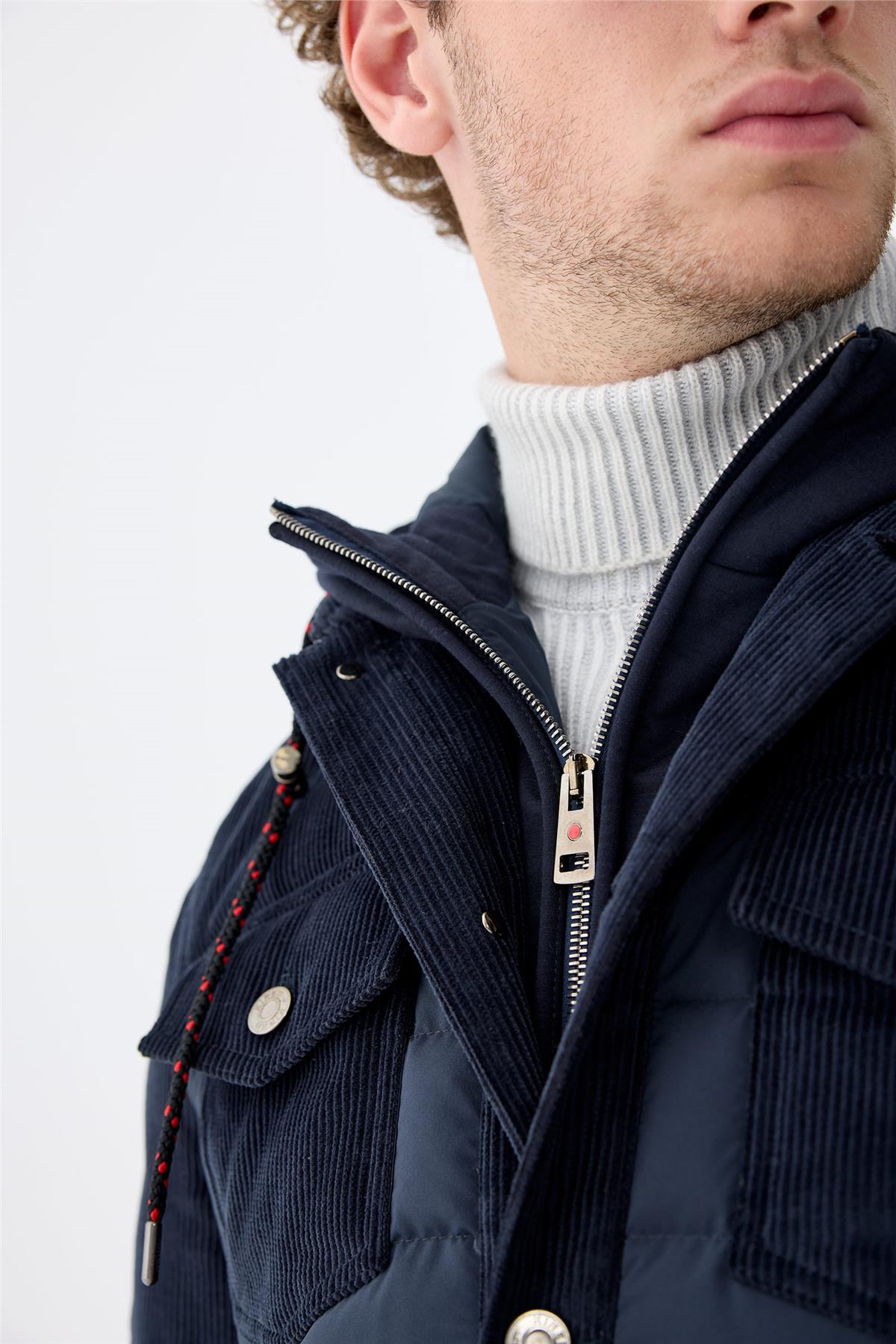 Lacivert Kapüşonlu Pamuk Spor Mont 