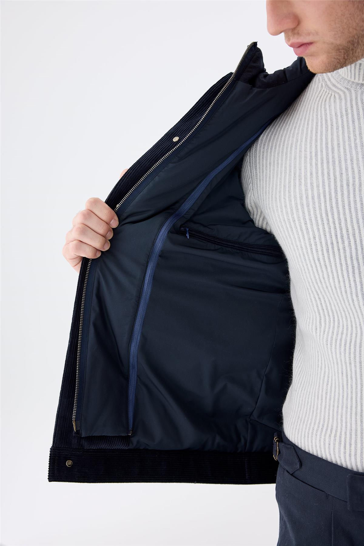 Lacivert Kapüşonlu Pamuk Spor Mont 