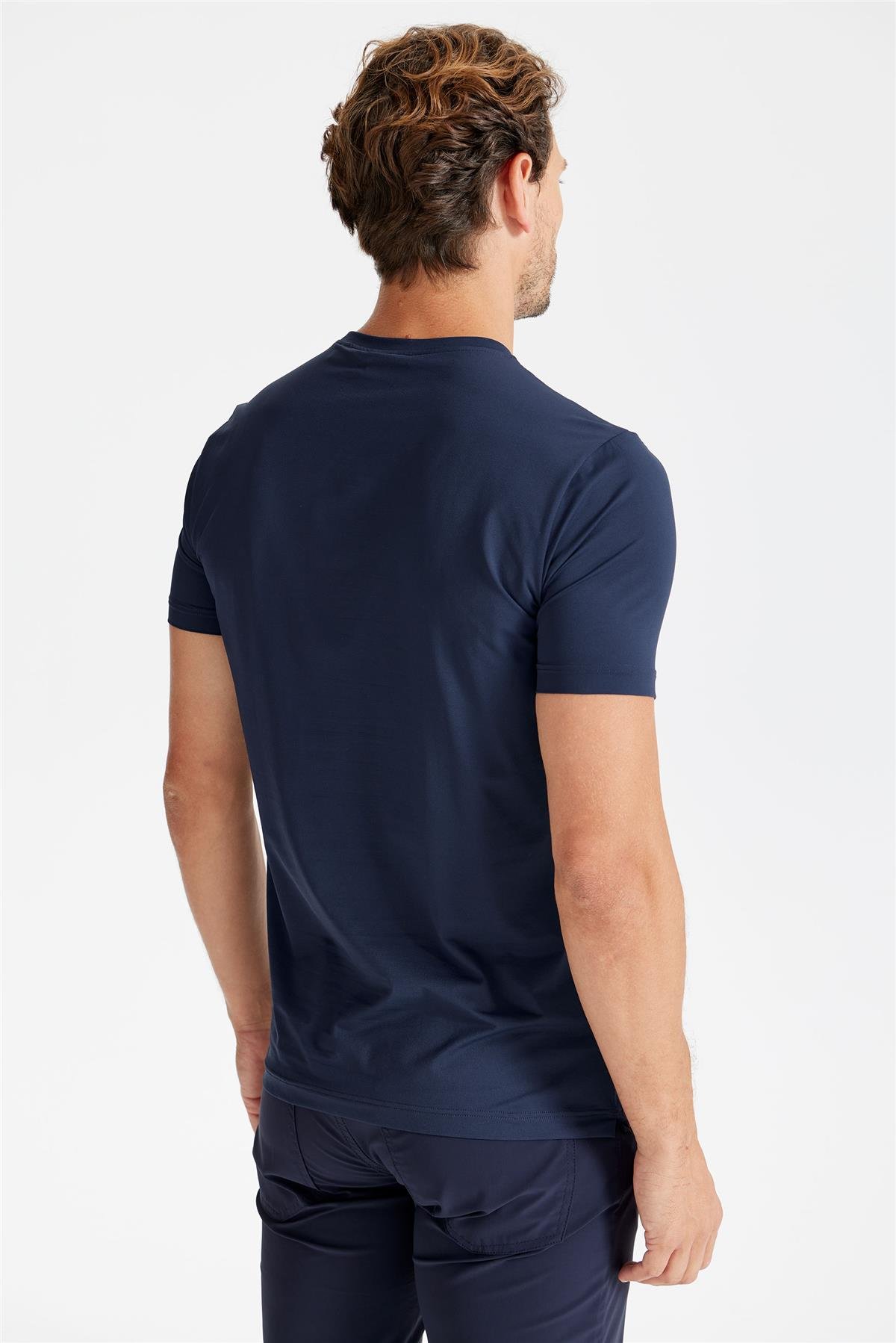 Lacivert Sıfır Yaka Teknik Kumaş T-shirt