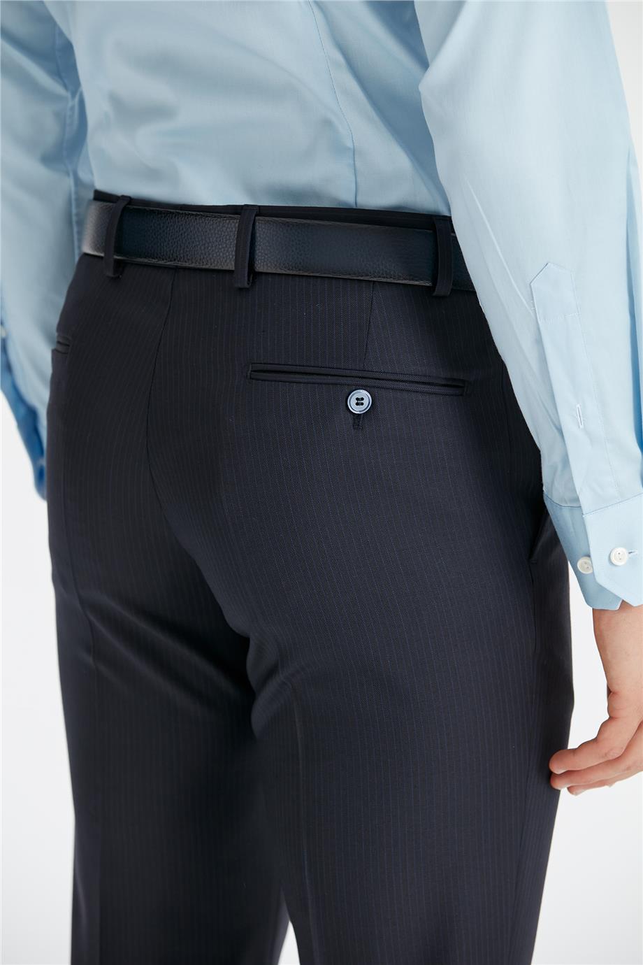 Lacivert Silik Çizgili Yün Takım Elbise