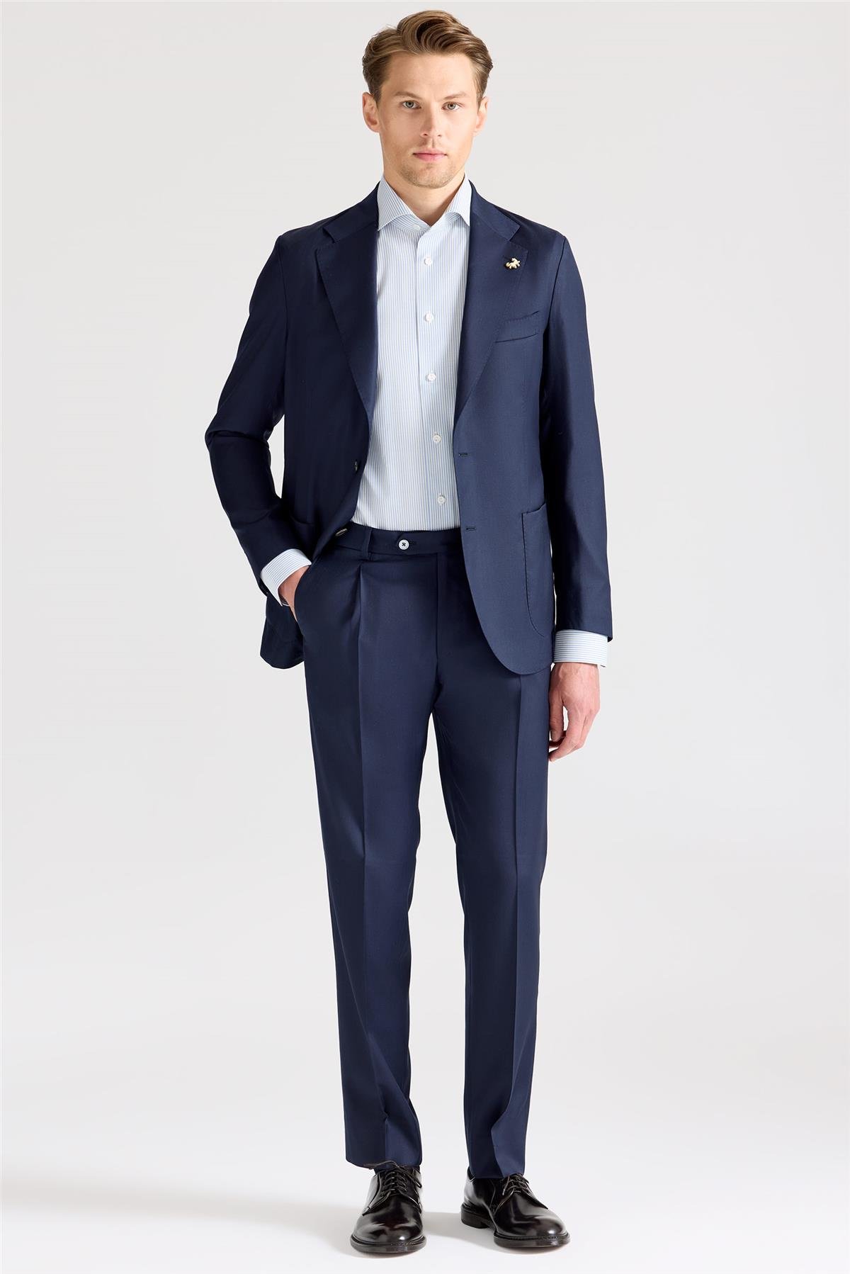 Lacivert Yün İpek Takım Elbise