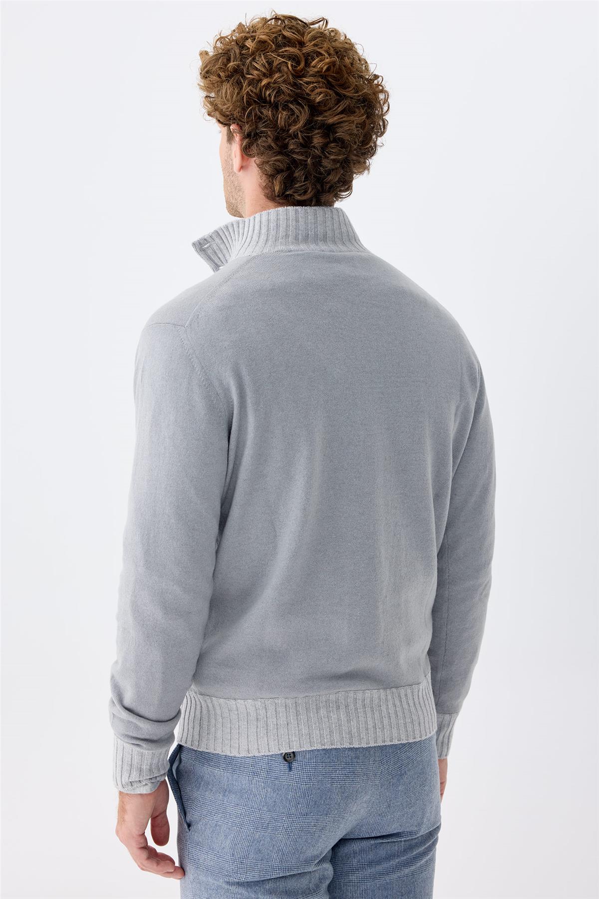 Mavi Düğmeli Trio Yaka Kaşmir Kazak