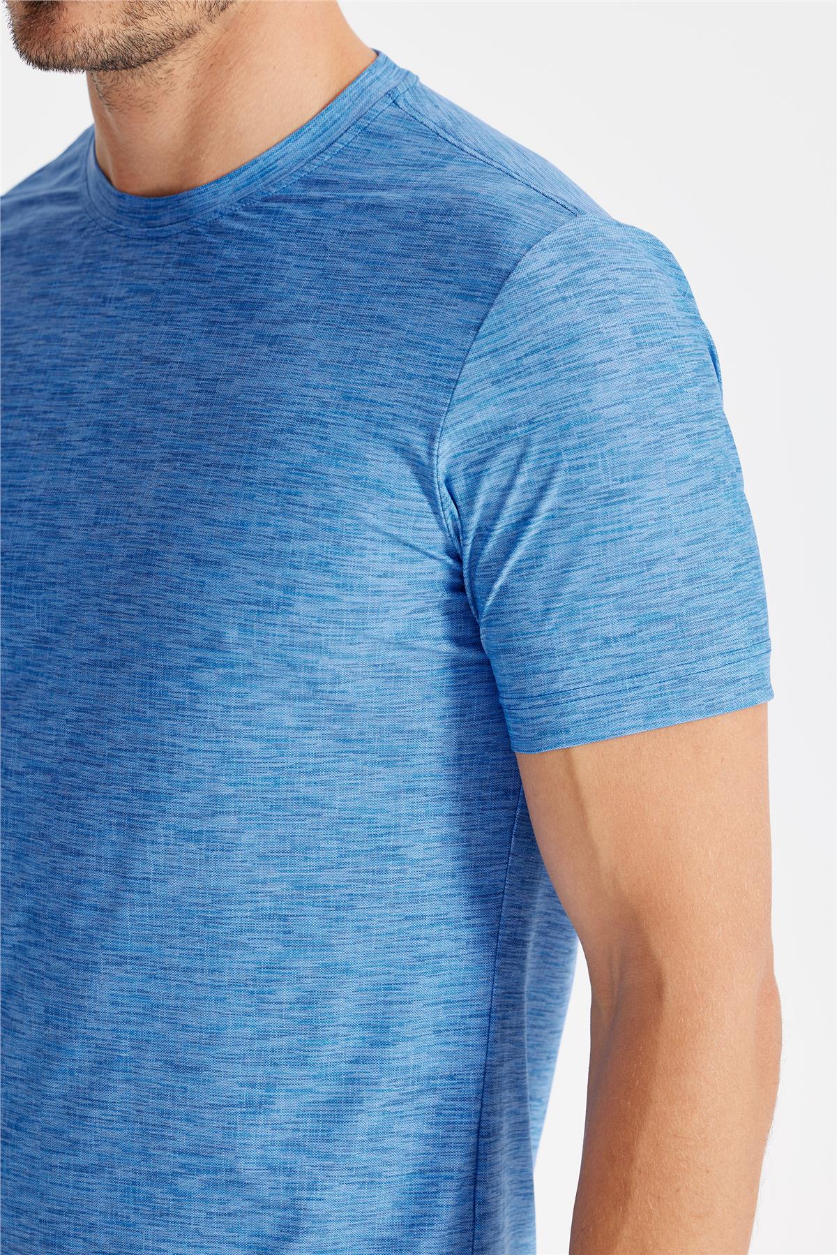 Mavi Sıfır Yaka Teknik Kumaş T-shirt