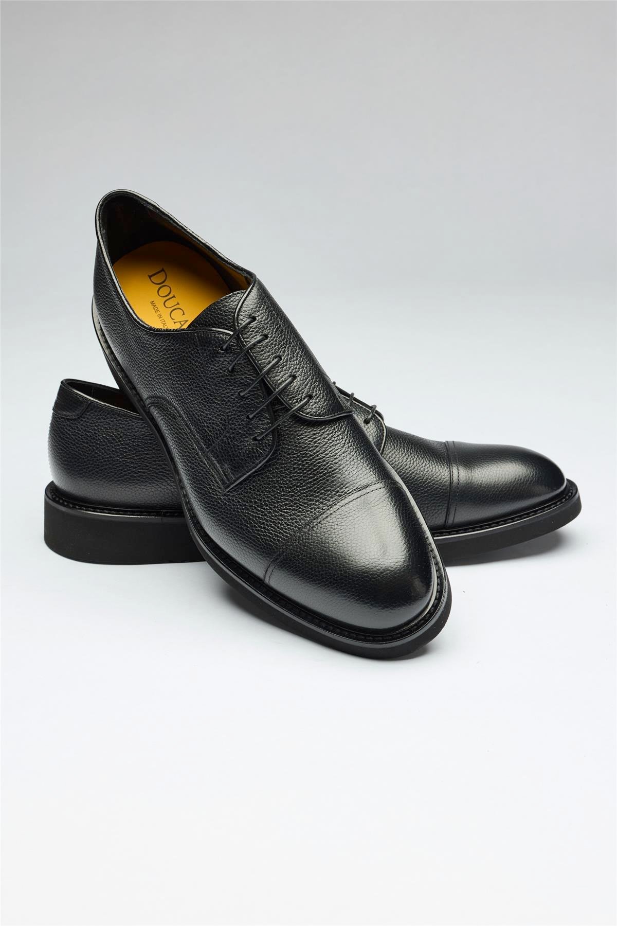 Siyah Bağcıklı Deri Ayakkabı