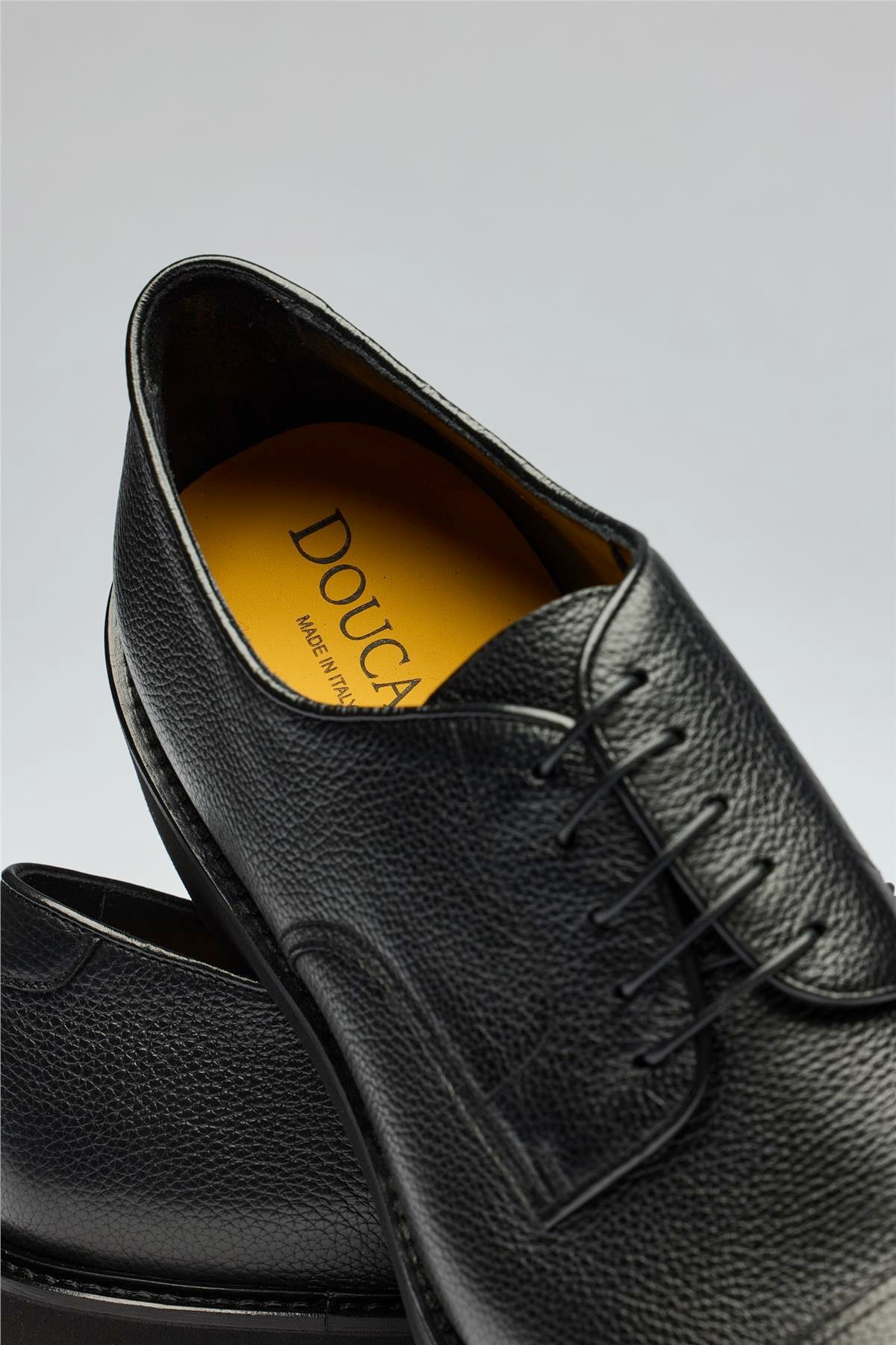 Siyah Bağcıklı Deri Ayakkabı