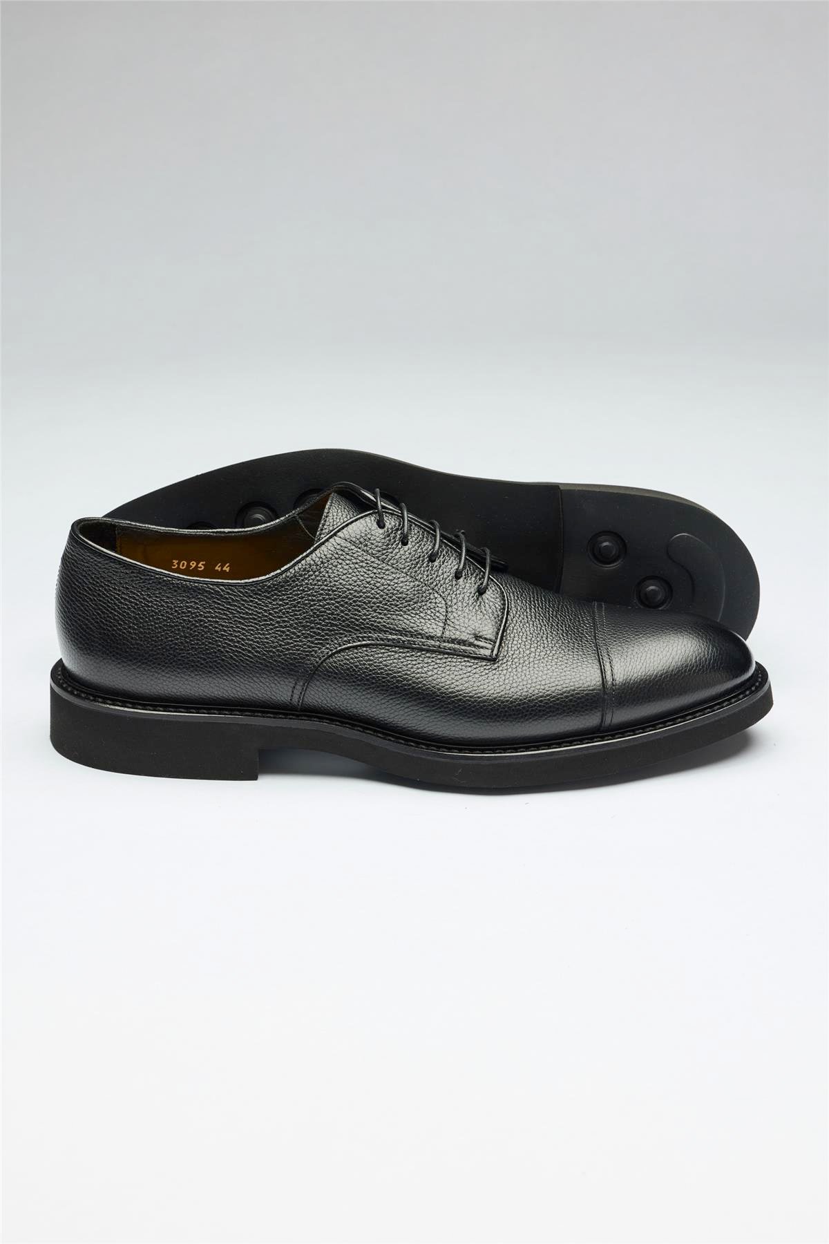 Siyah Bağcıklı Deri Ayakkabı