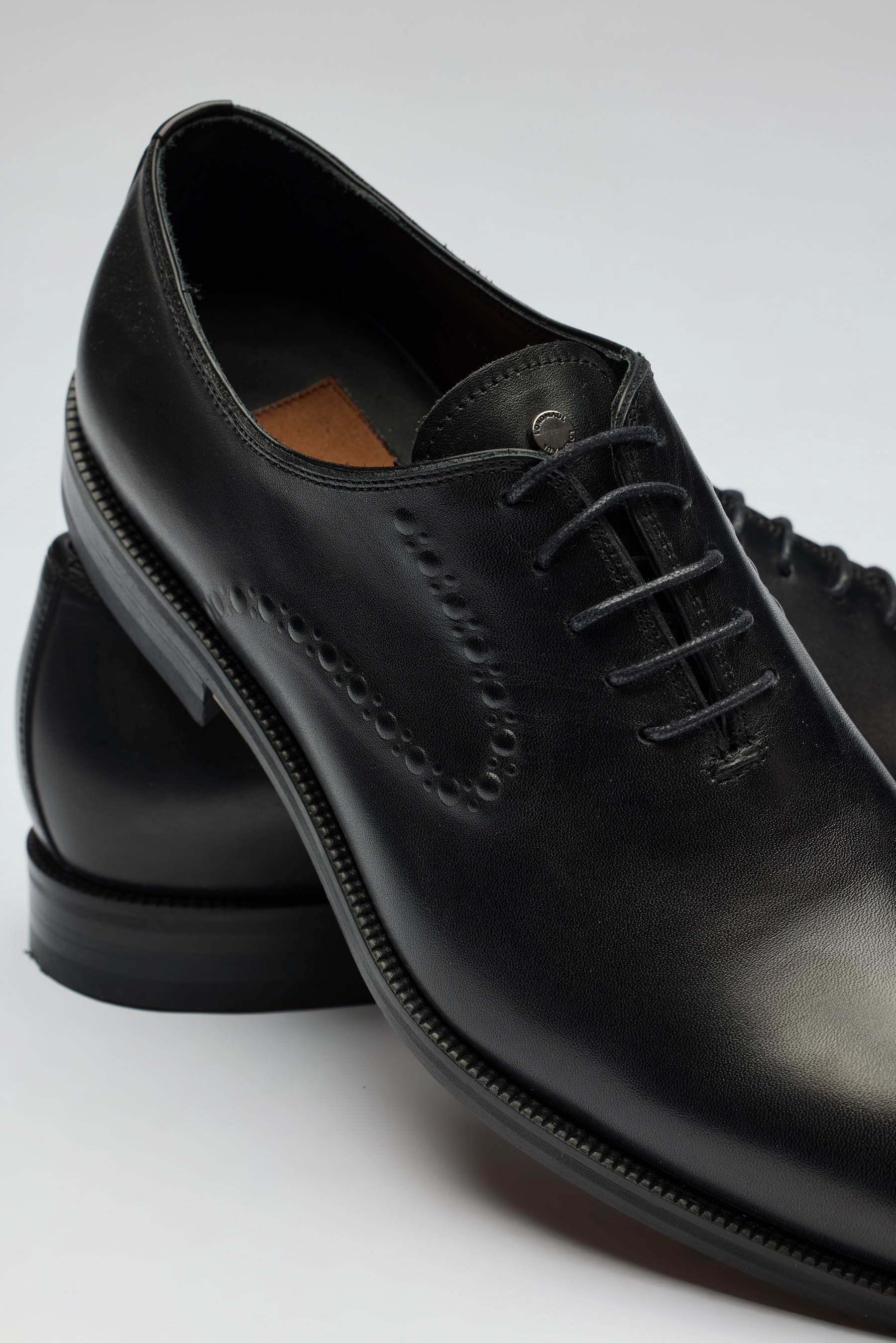 Siyah Bağcıklı Klasik Deri Ayakkabı