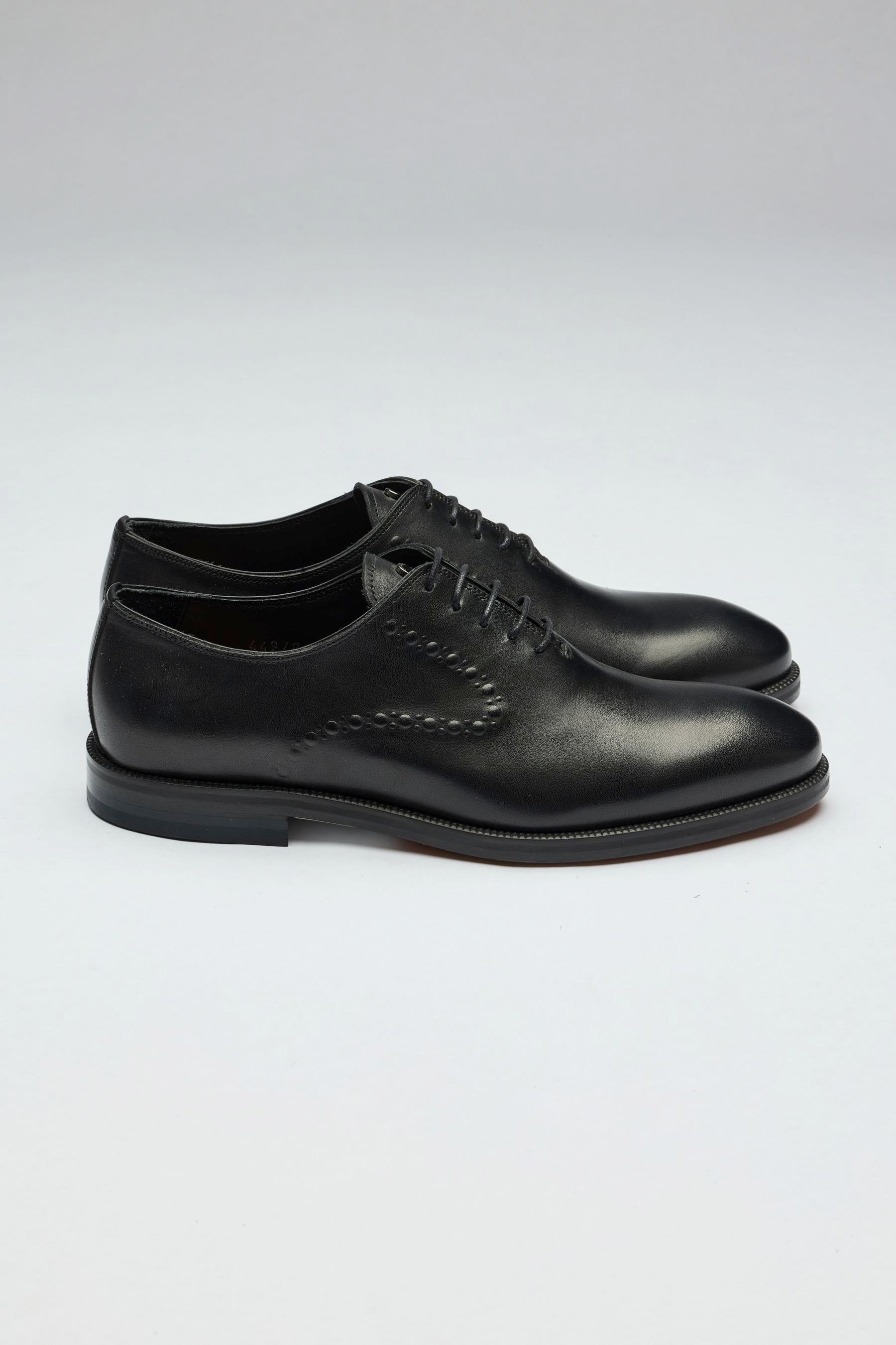 Siyah Bağcıklı Klasik Deri Ayakkabı