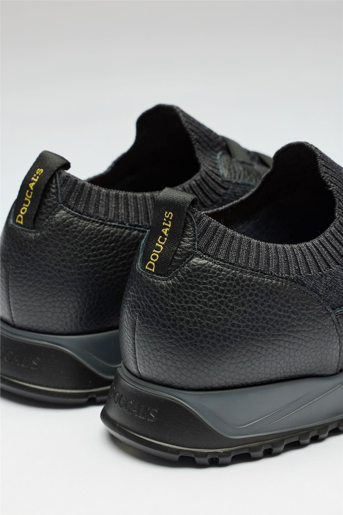 Siyah Bağcıksız Örgü Deri Sneaker