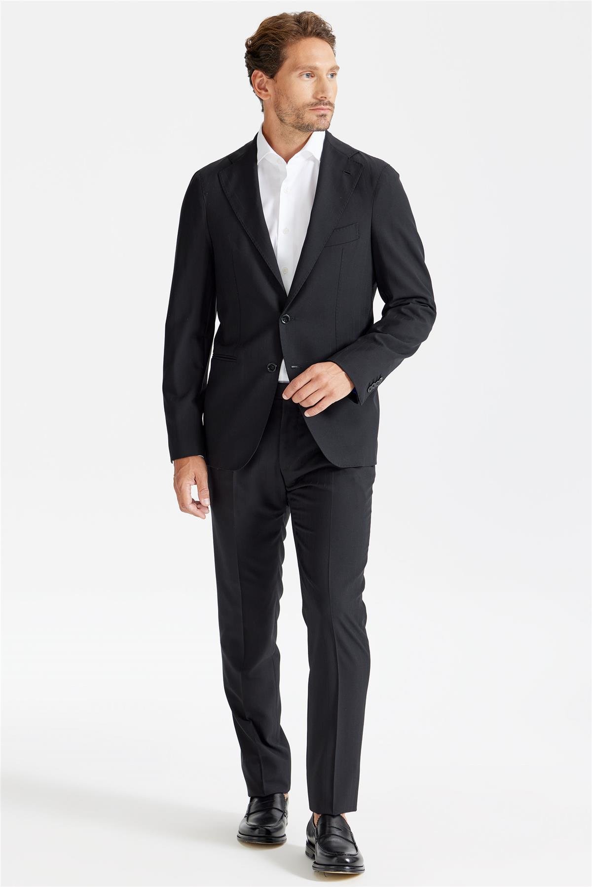 Siyah Çizgili YünTakım Elbise