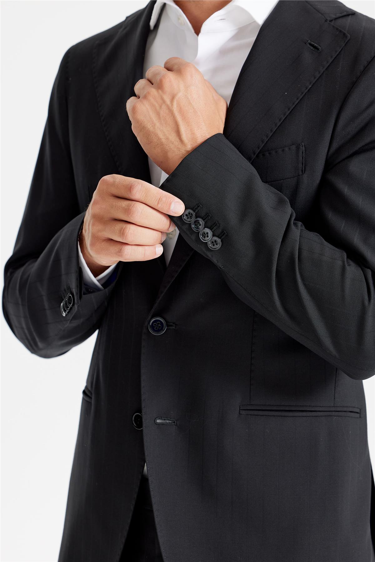 Siyah Çizgili YünTakım Elbise