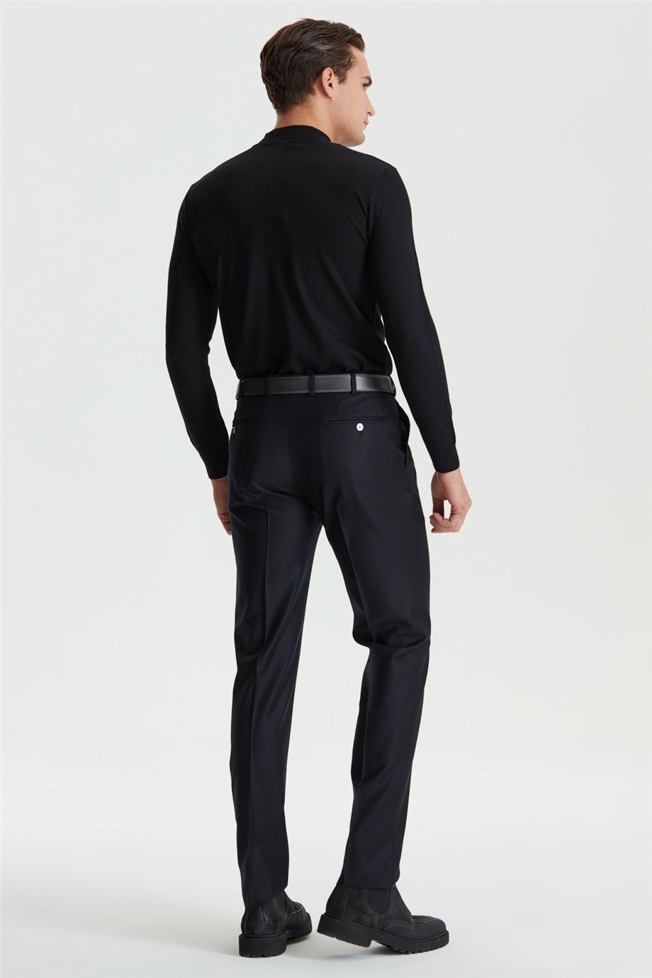 Siyah Pileli Yün Flanel Pantolon