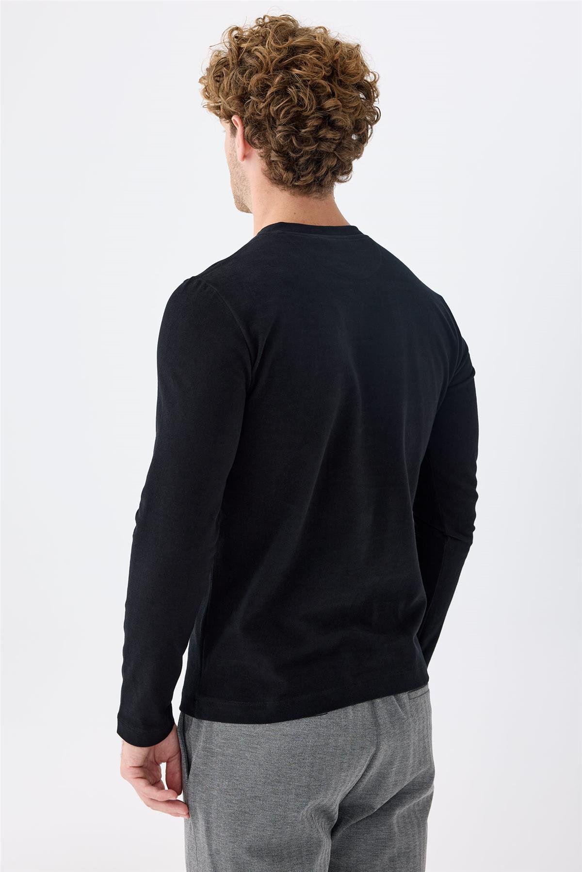 Siyah  Sıfır Yaka Pamuk Sweatshirt