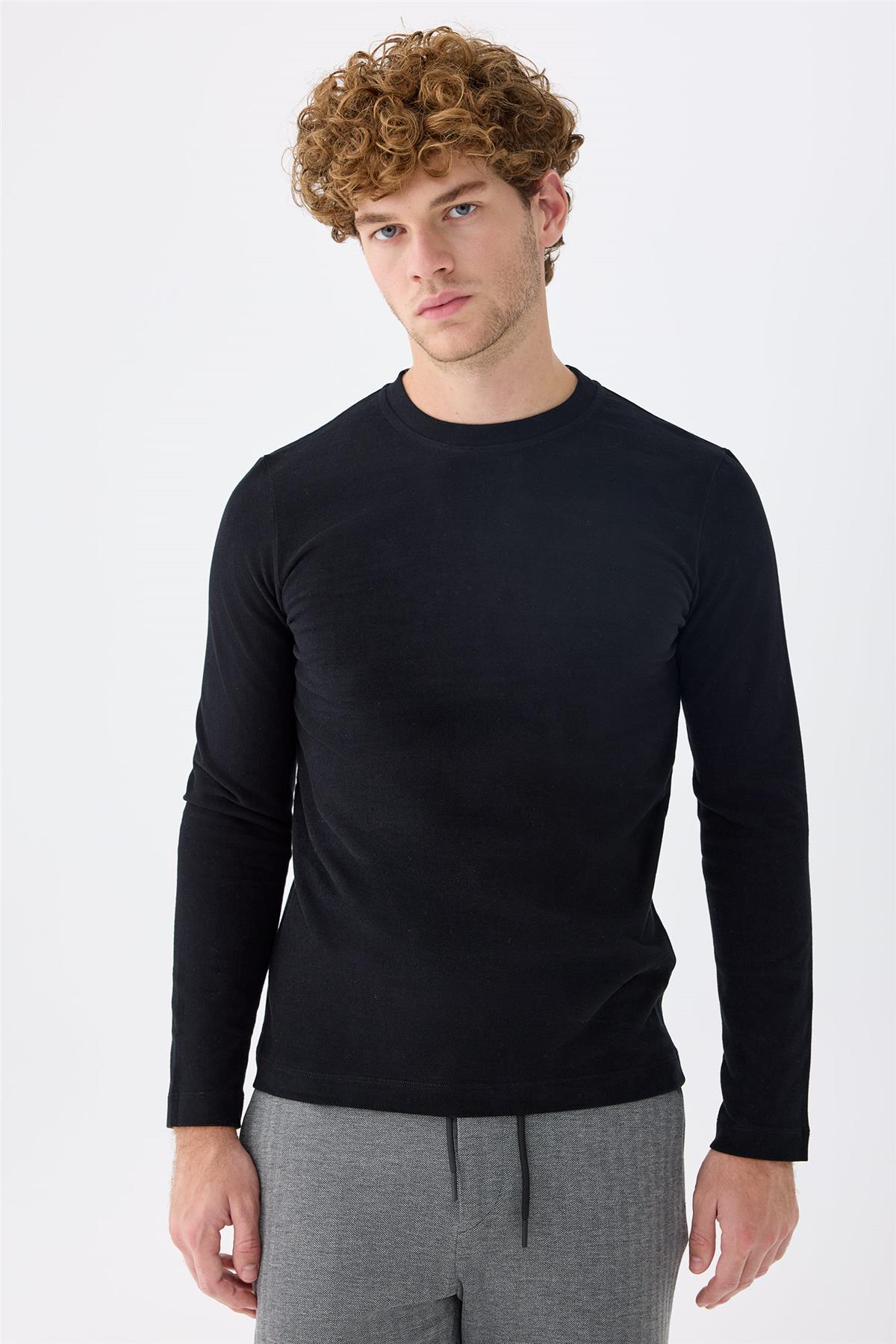 Siyah  Sıfır Yaka Pamuk Sweatshirt