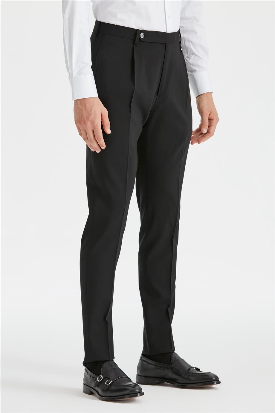 Siyah Tek Pileli Pantolon