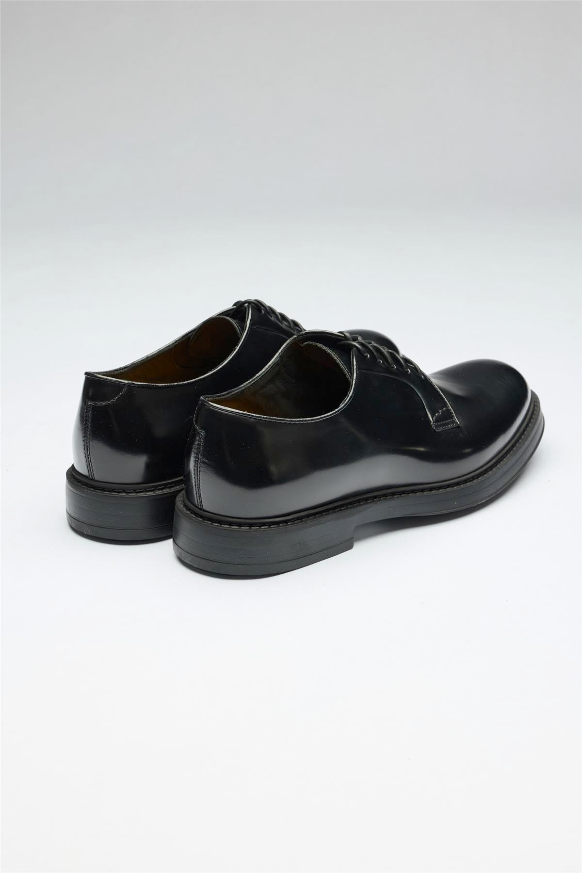 Siyah Tokalı Deri Ayakkabı