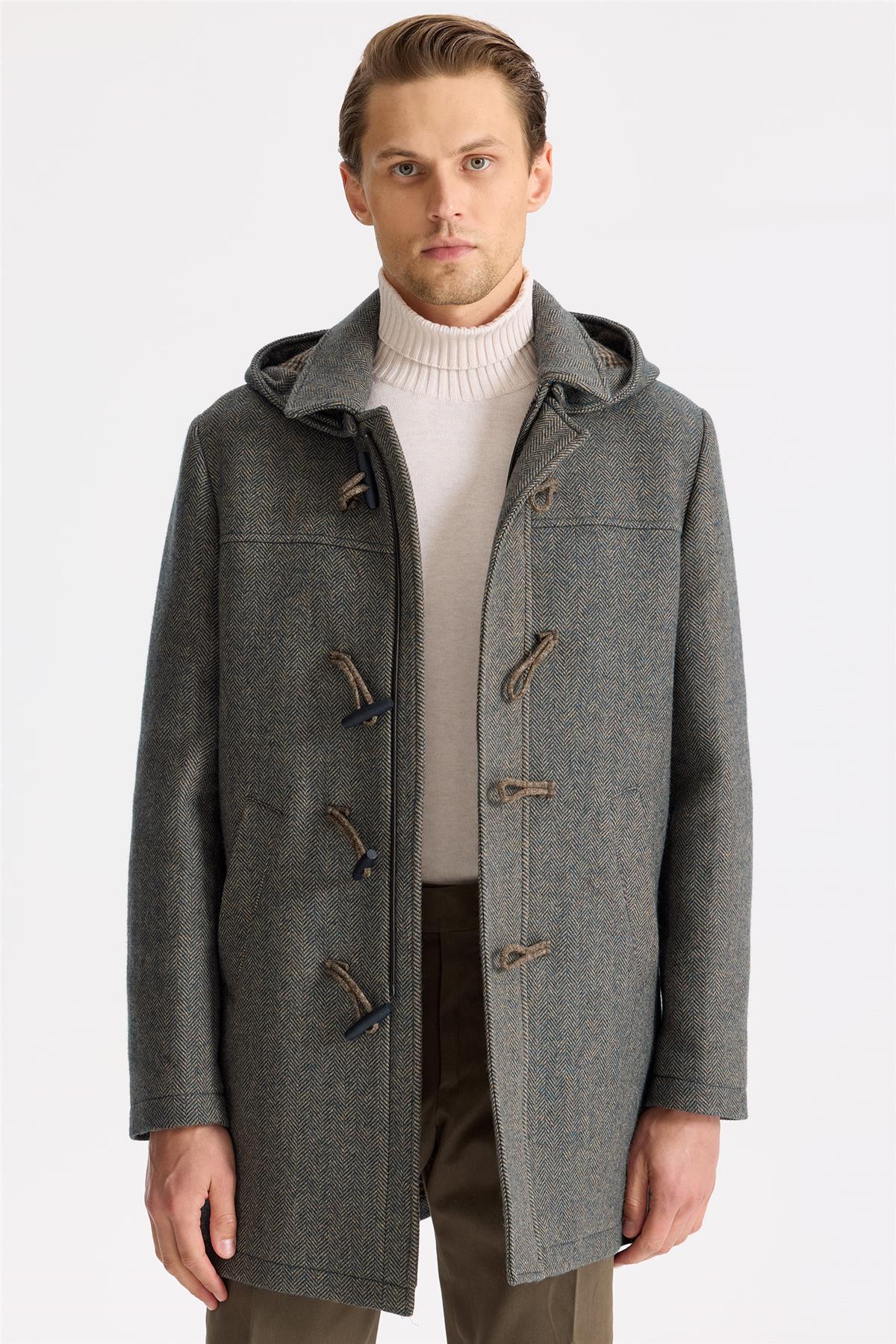 Yeşil Kapüşonlu Yün Kaban