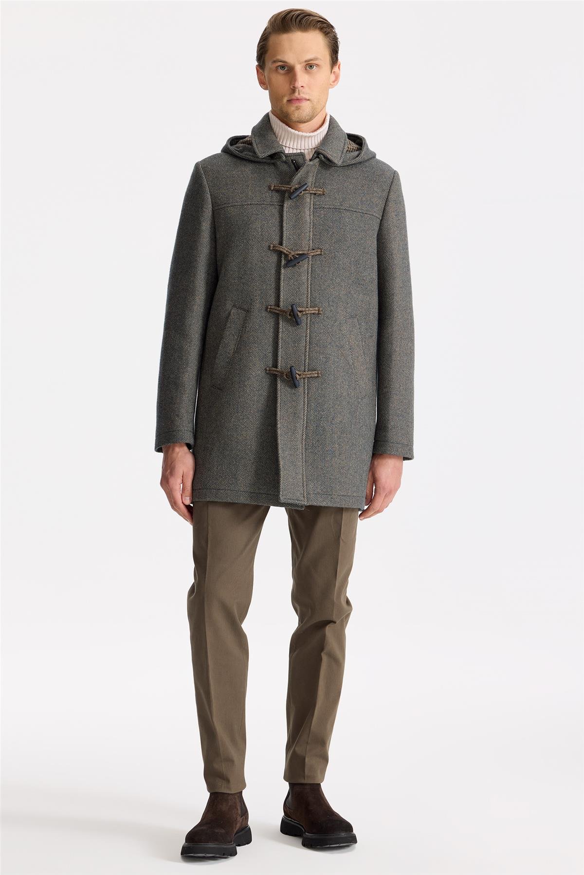 Yeşil Kapüşonlu Yün Kaban