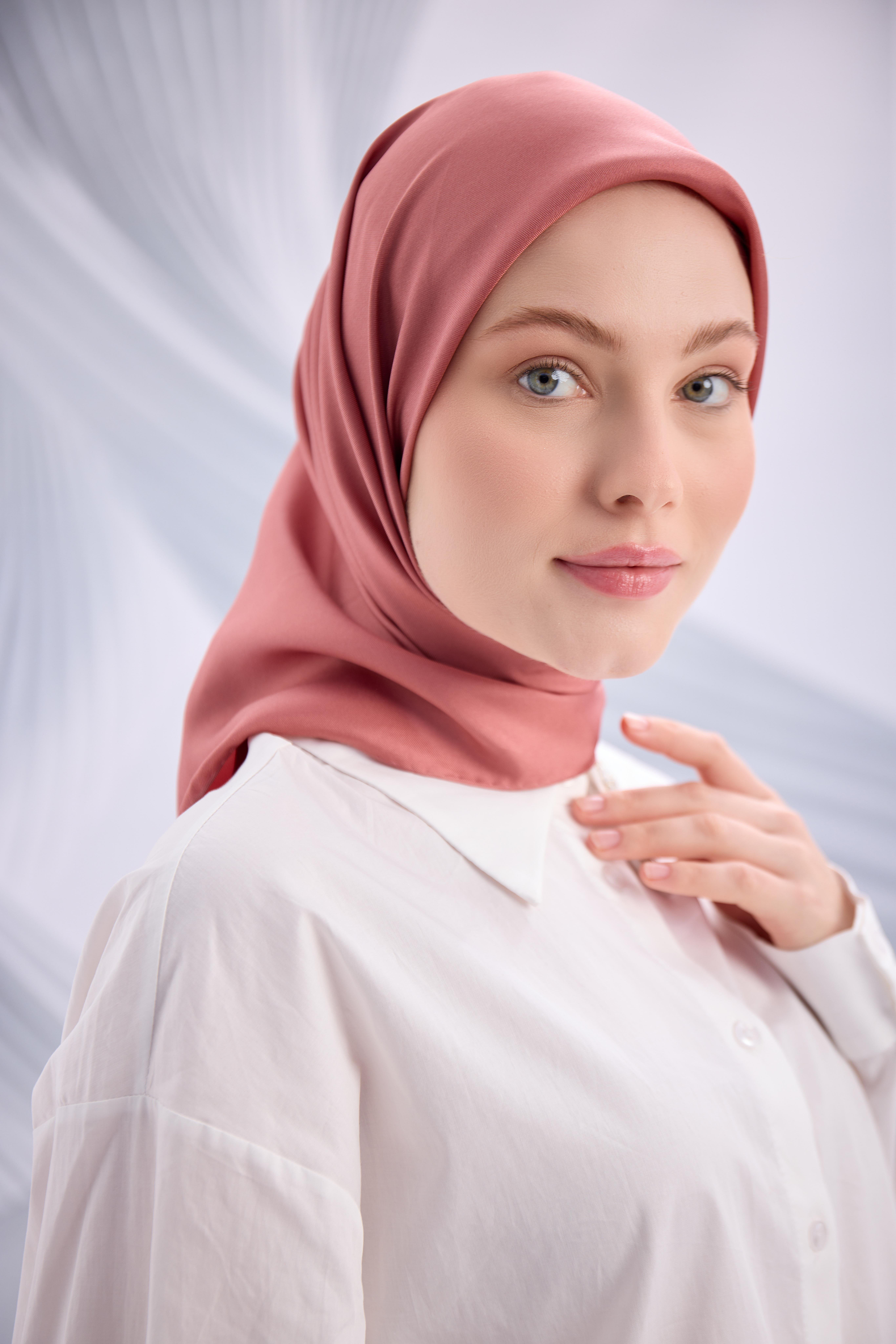 GÜL KURUSU DÜZ TWİLL İPEK EŞARP-YQ01002