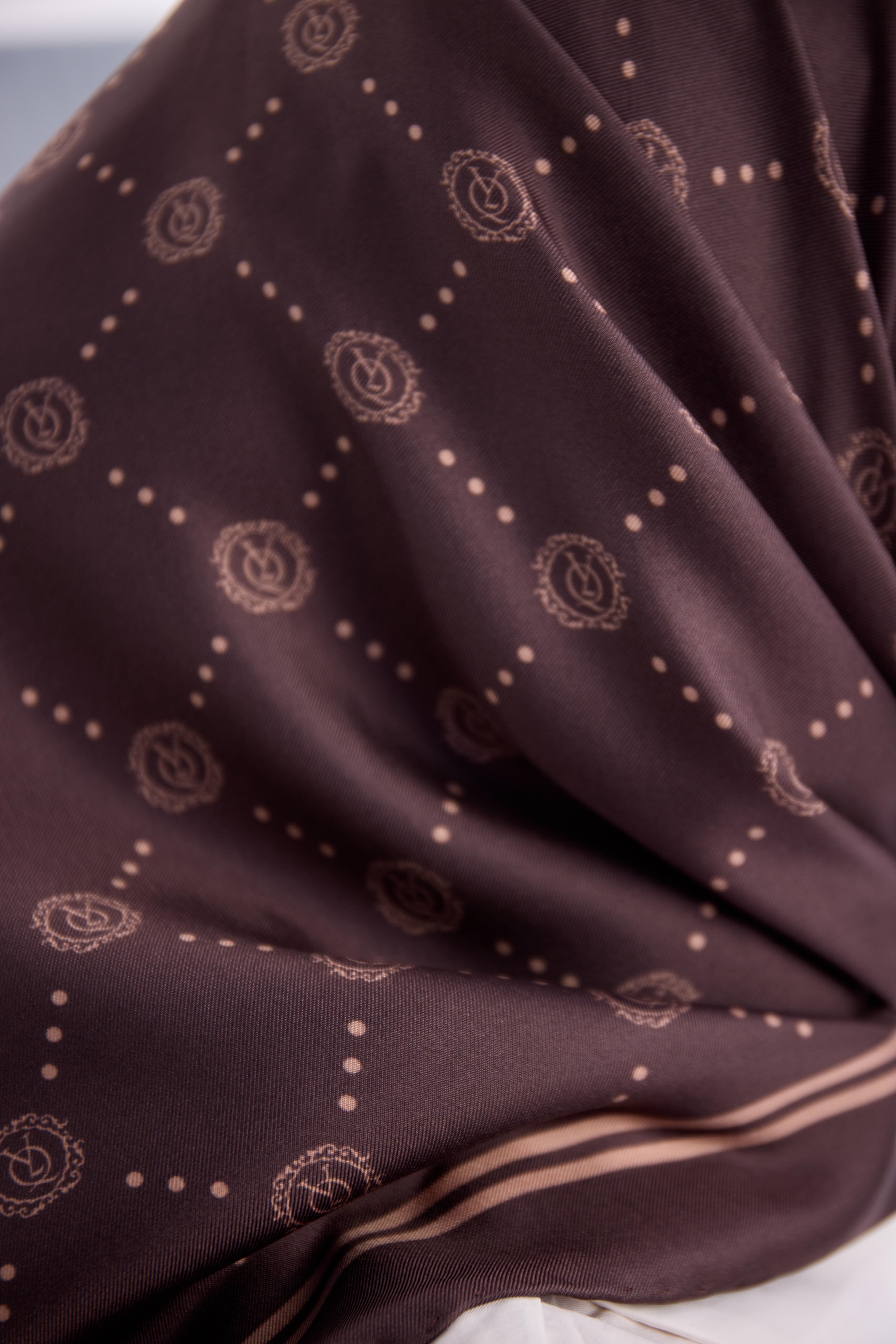 KAHVE TWİLL İPEK MONOGRAM EŞARP-YQ01003