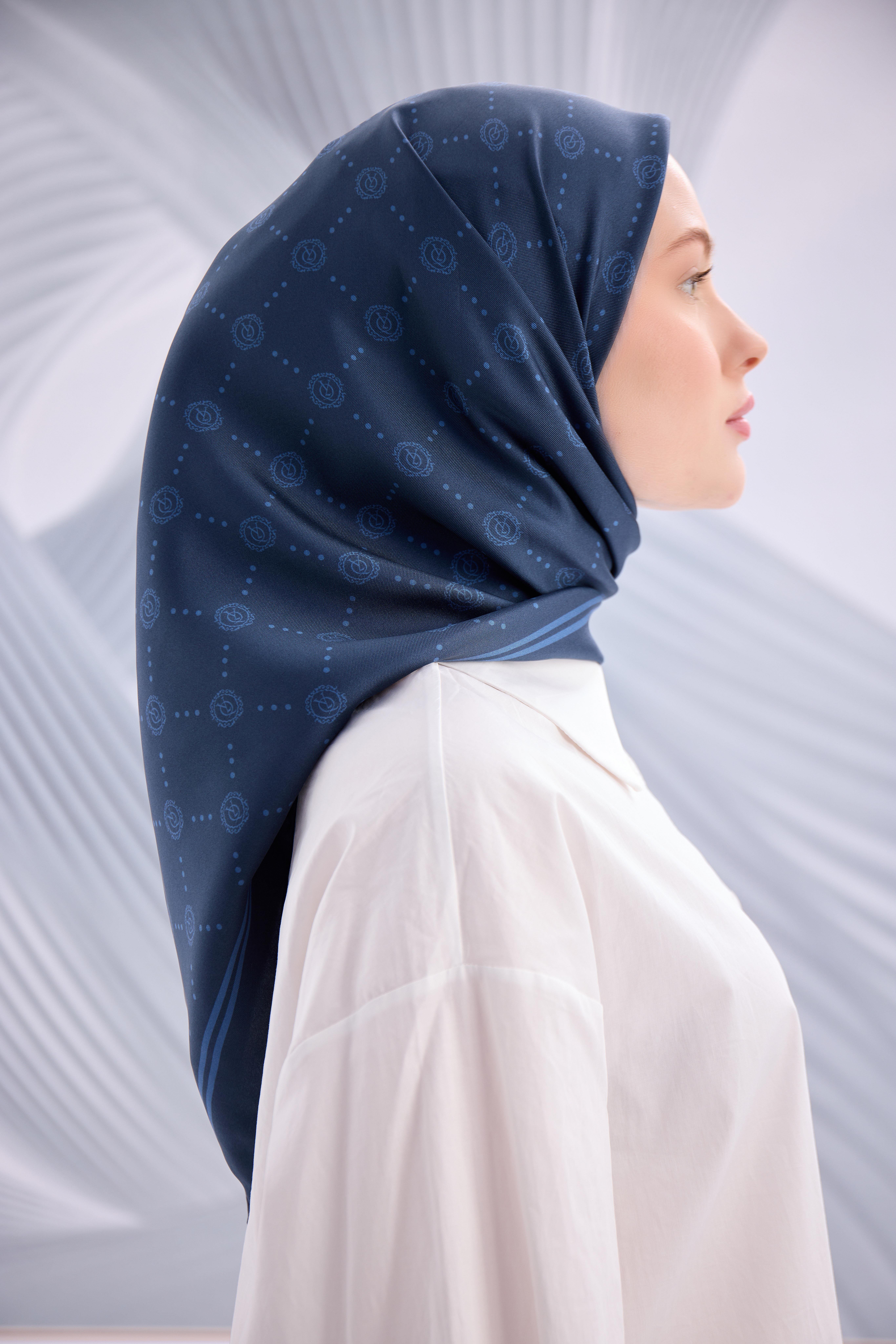 LACİVERT TWİLL İPEK MONOGRAM EŞARP-YQ01003