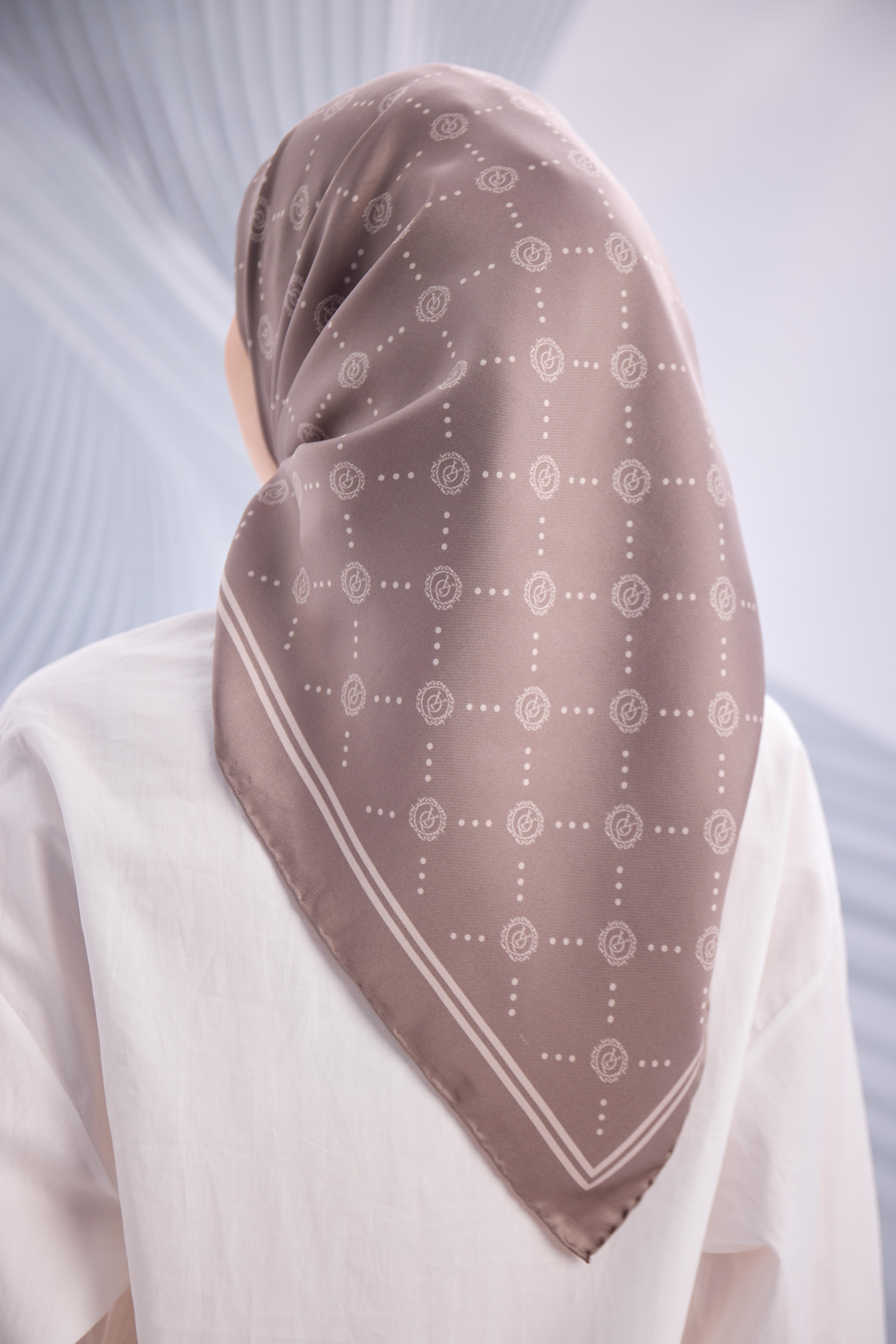 VİZON TWİLL İPEK MONOGRAM EŞARP-YQ01003