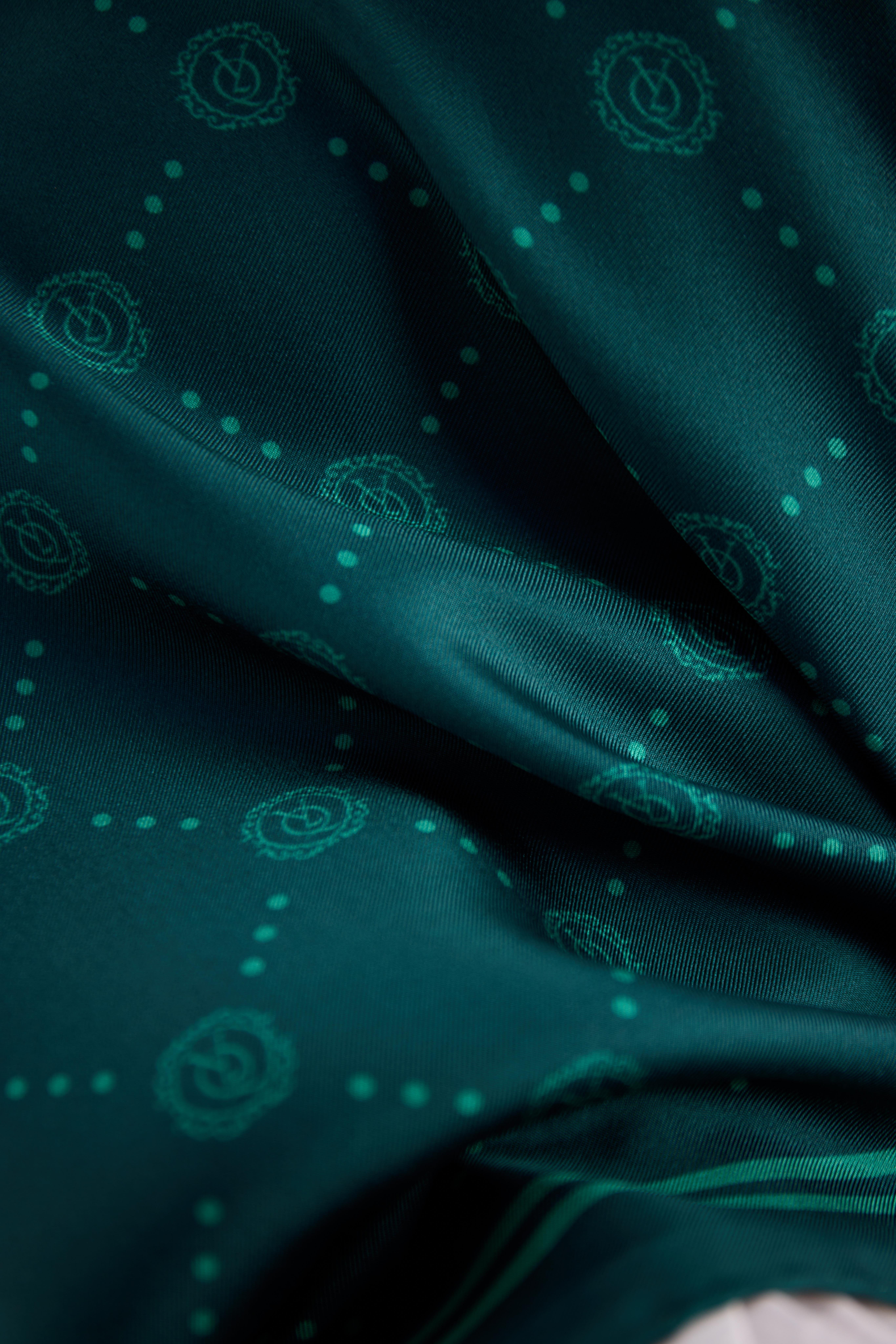 YEŞİL TWİLL İPEK MONOGRAM EŞARP-YQ01003