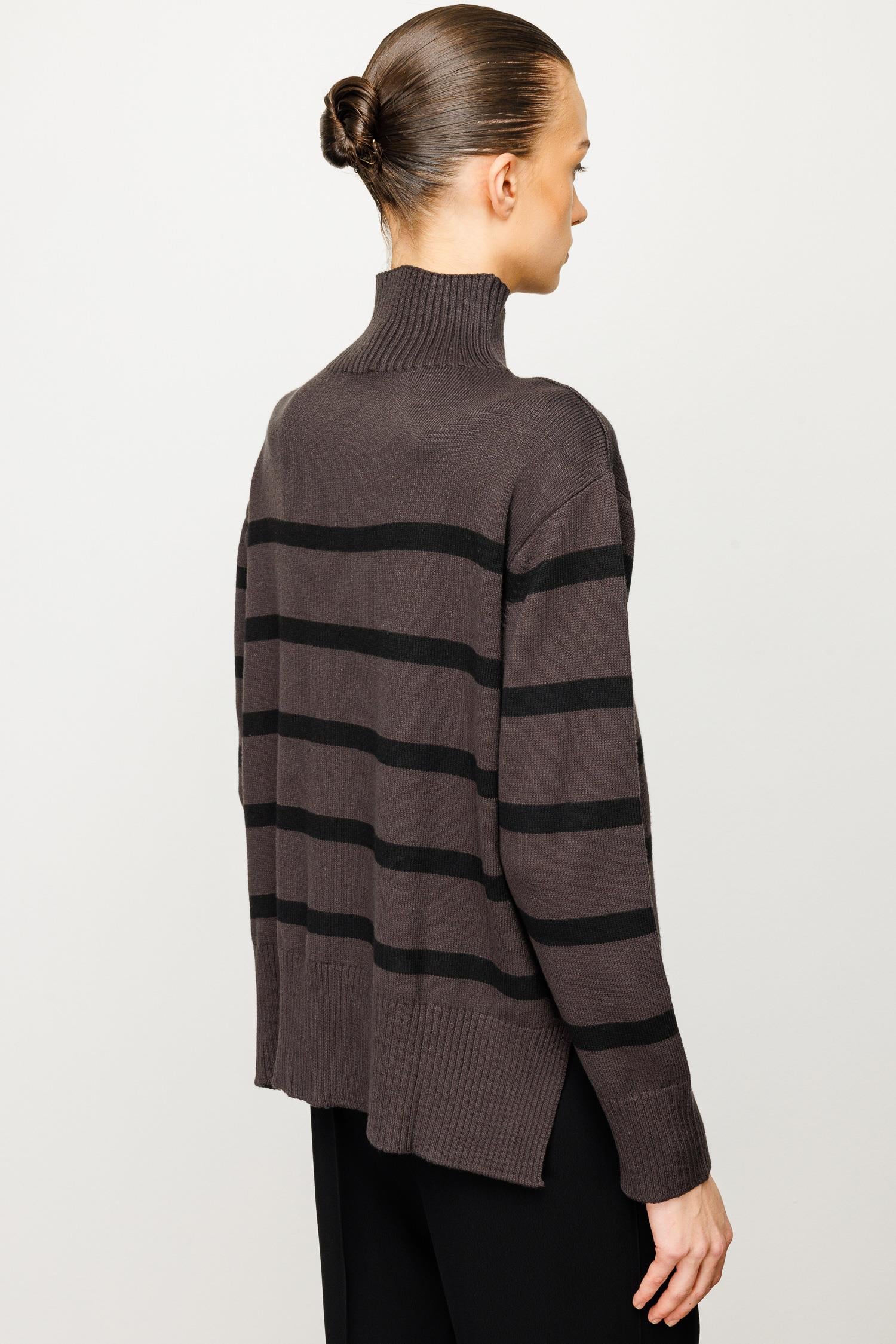 Dik Yaka Çizgili Oversize Triko