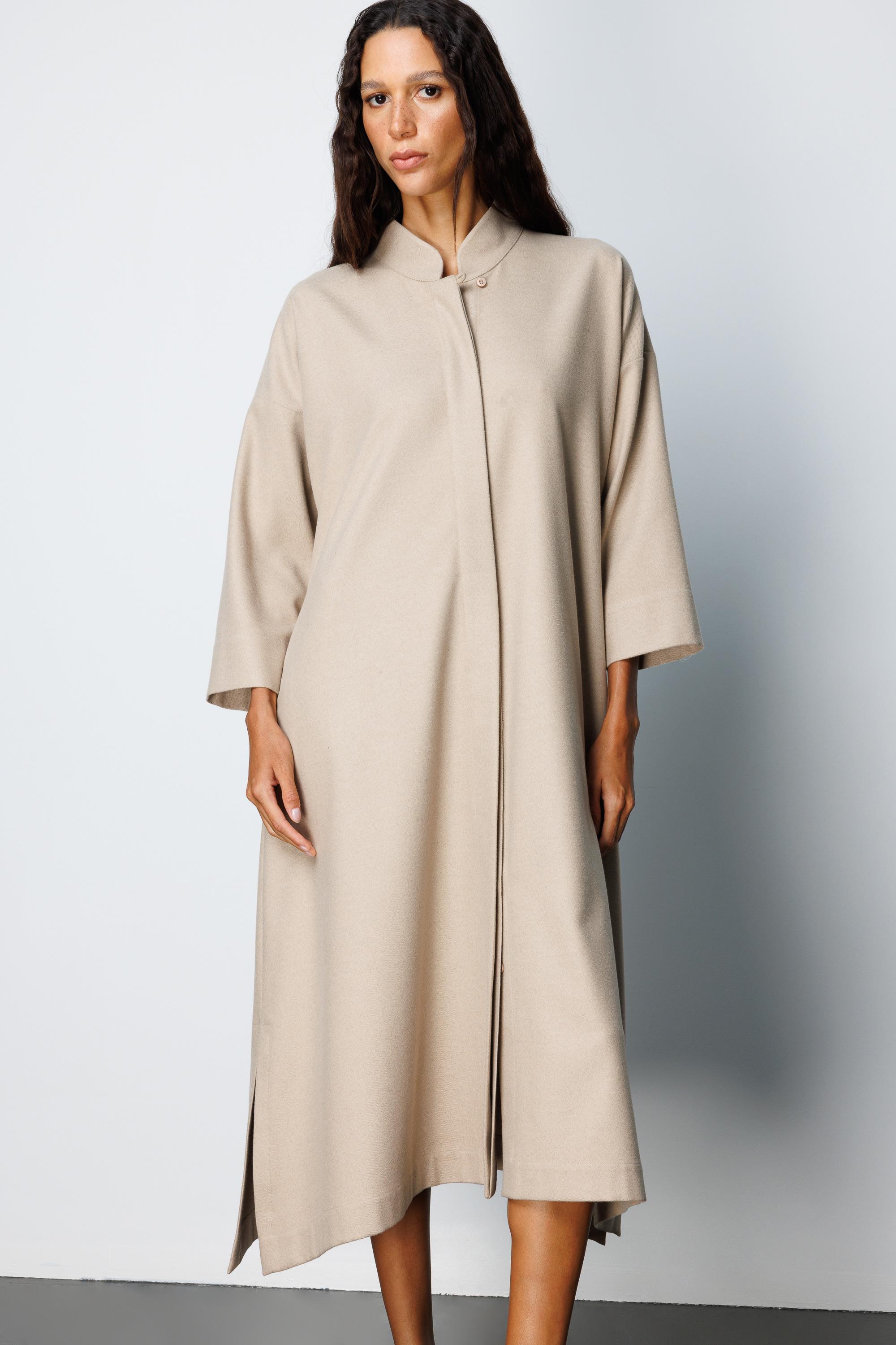 Dik Yaka Flanel Elbise