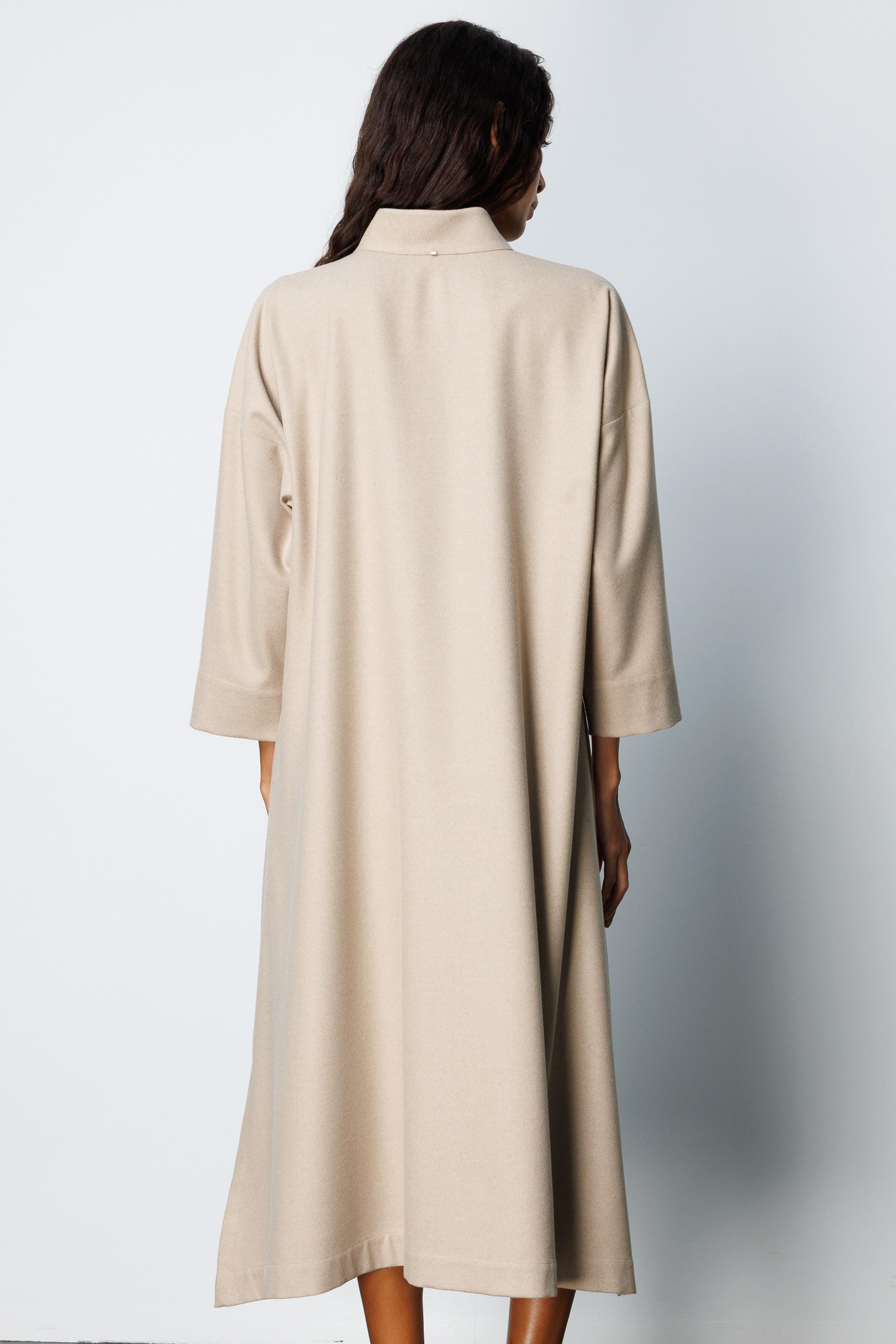 Dik Yaka Flanel Elbise