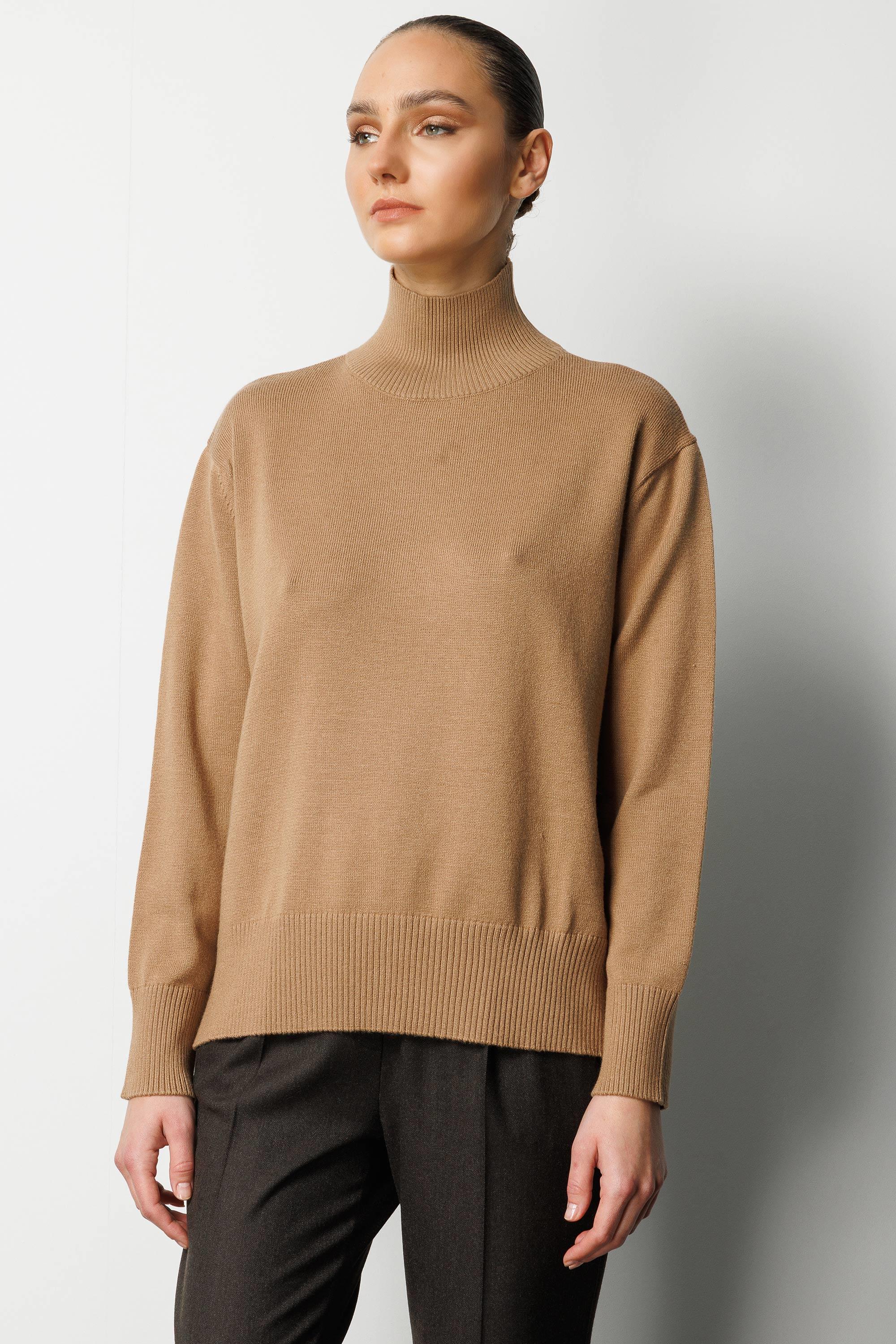 Dik Yaka Oversize Triko