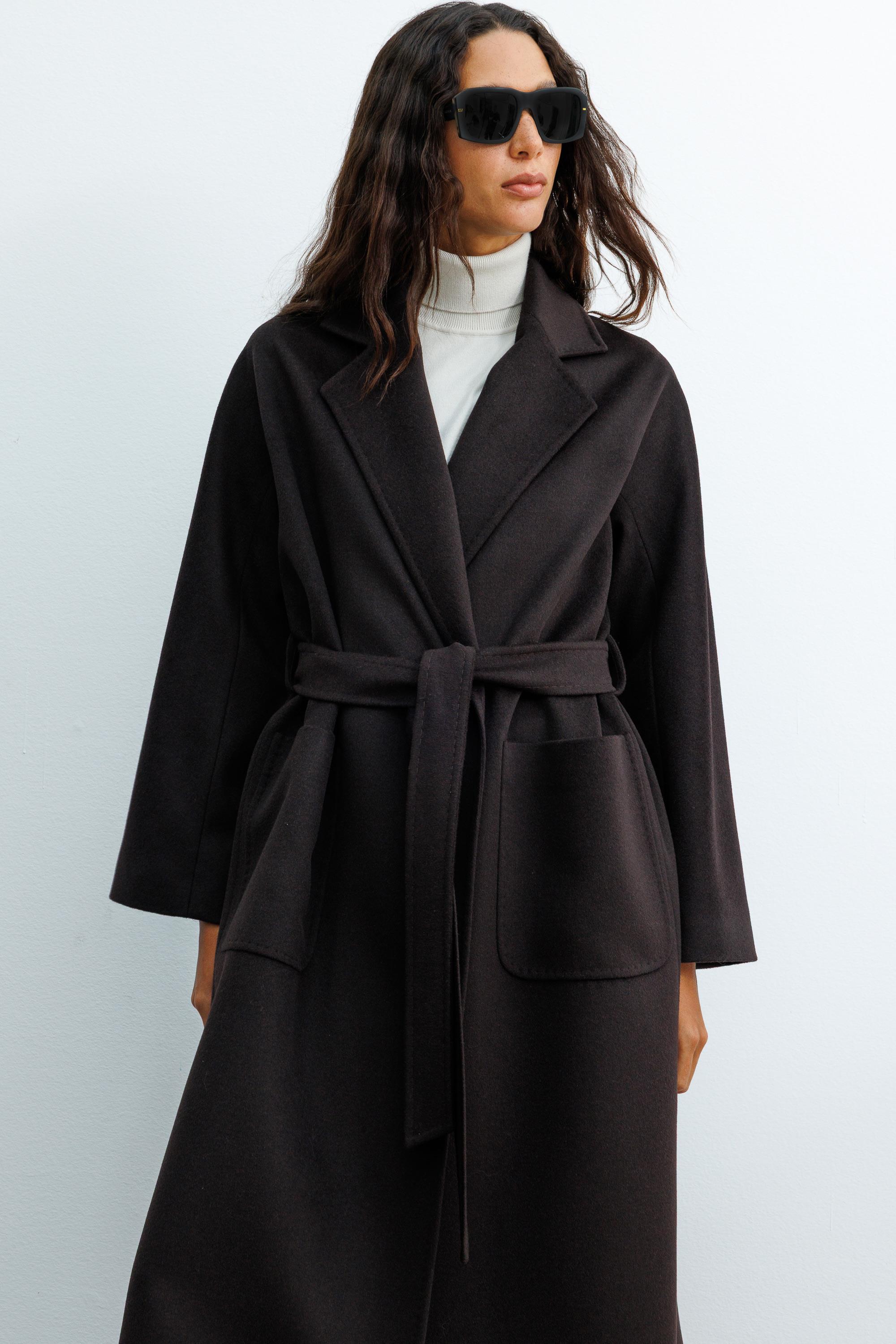 Dıştan Cepli Kemerli Manto