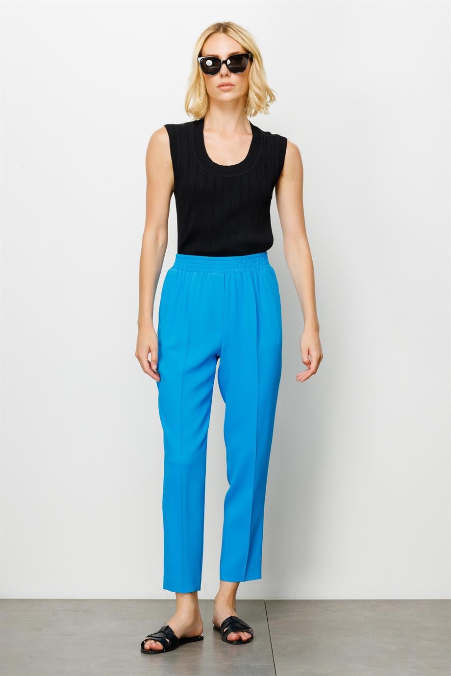 Elastan Kemerli Slim Paça Pantolon