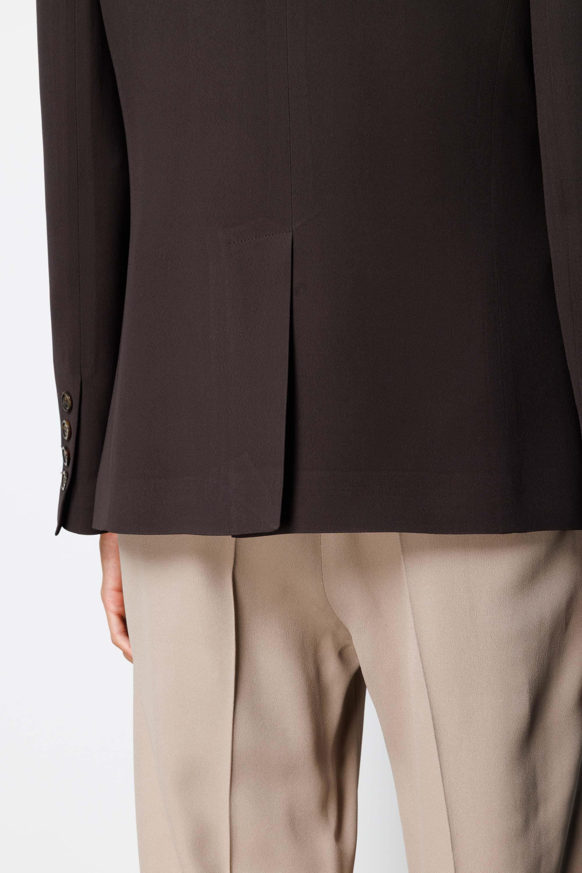 İki Dügmeli Dıştan Cepli Ceket