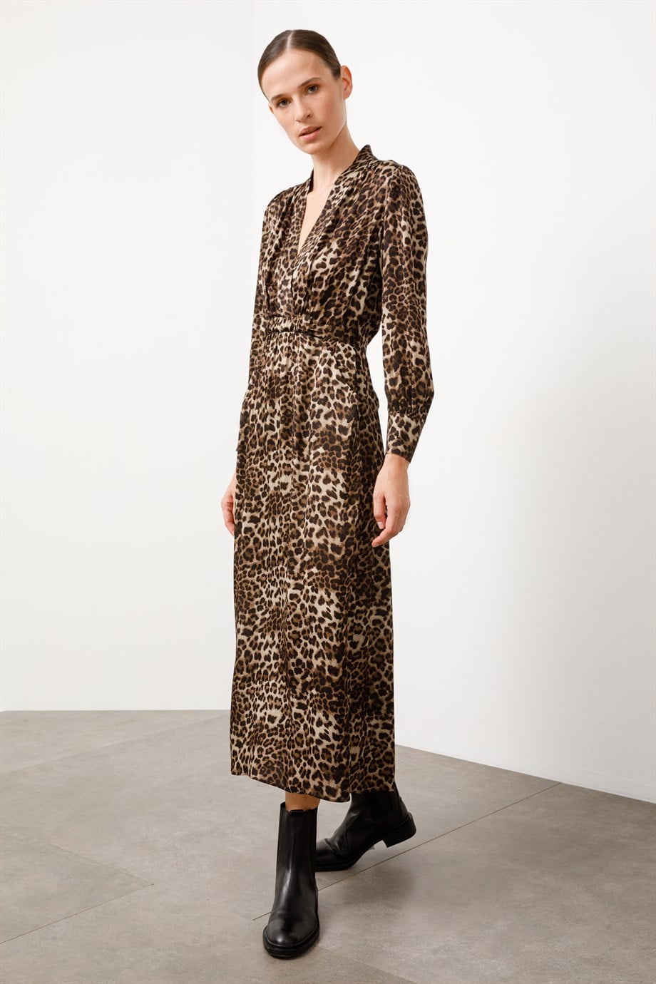 Kemerli Leopar Elbise