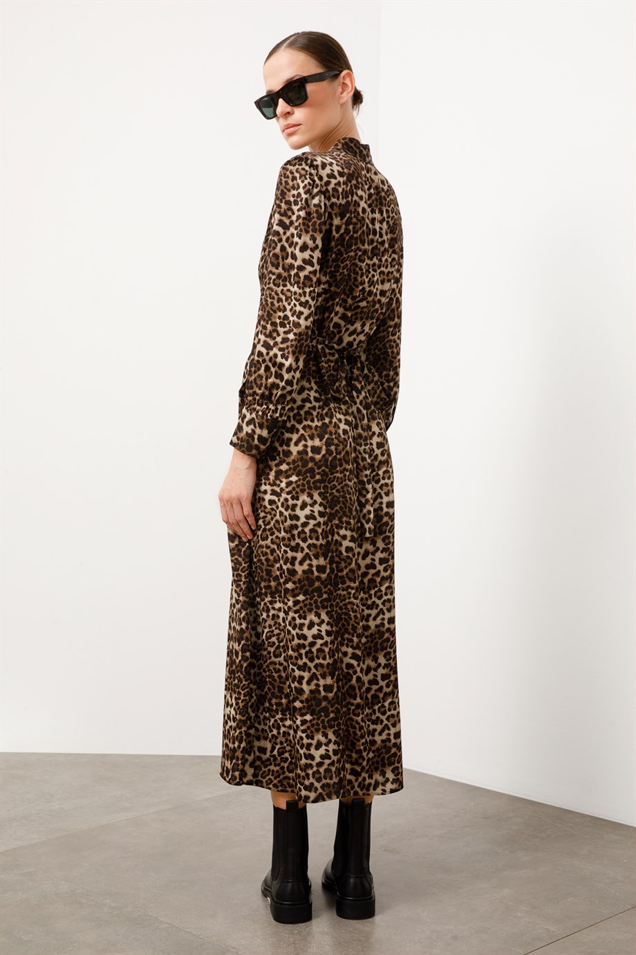 Kemerli Leopar Elbise
