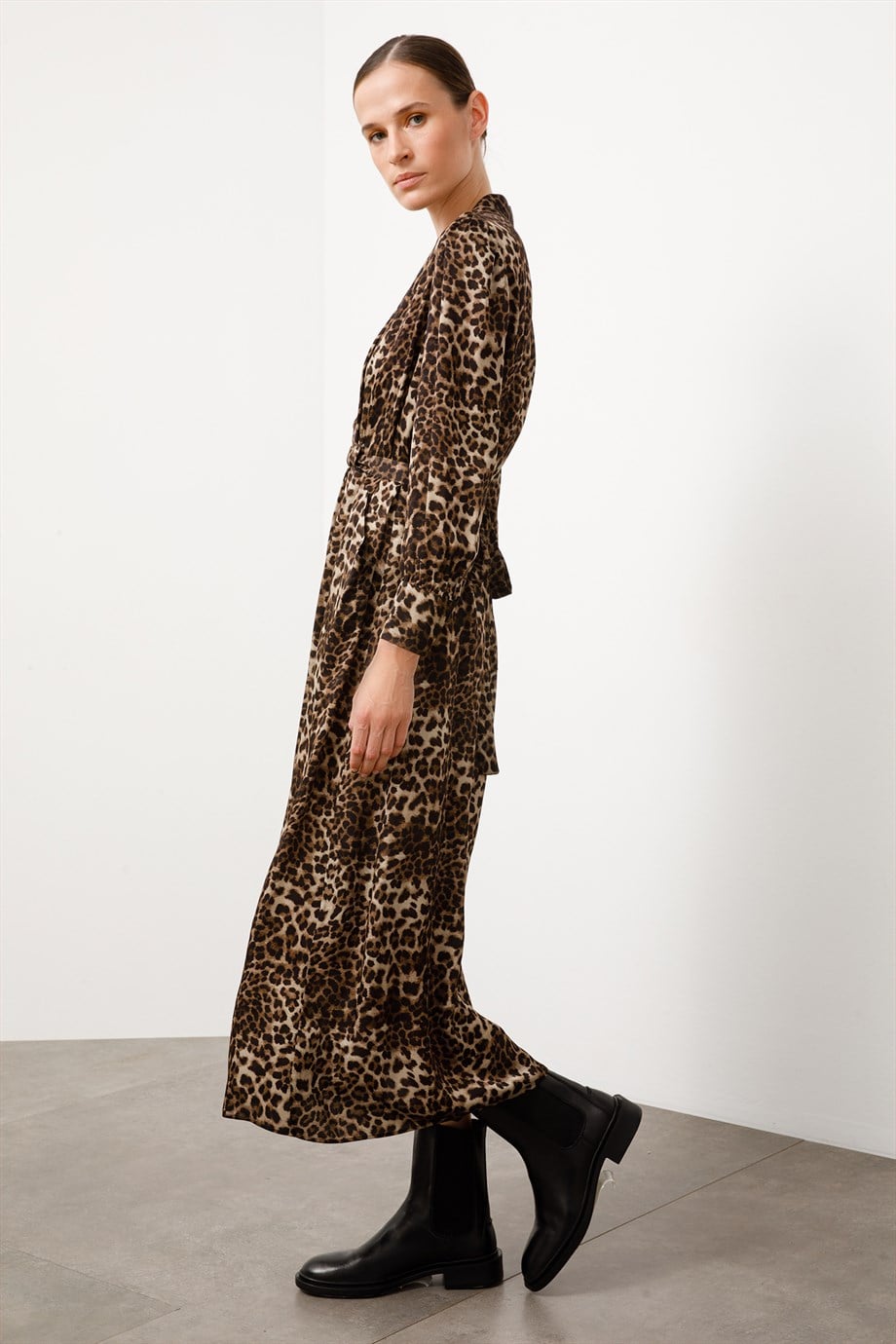 Kemerli Leopar Elbise
