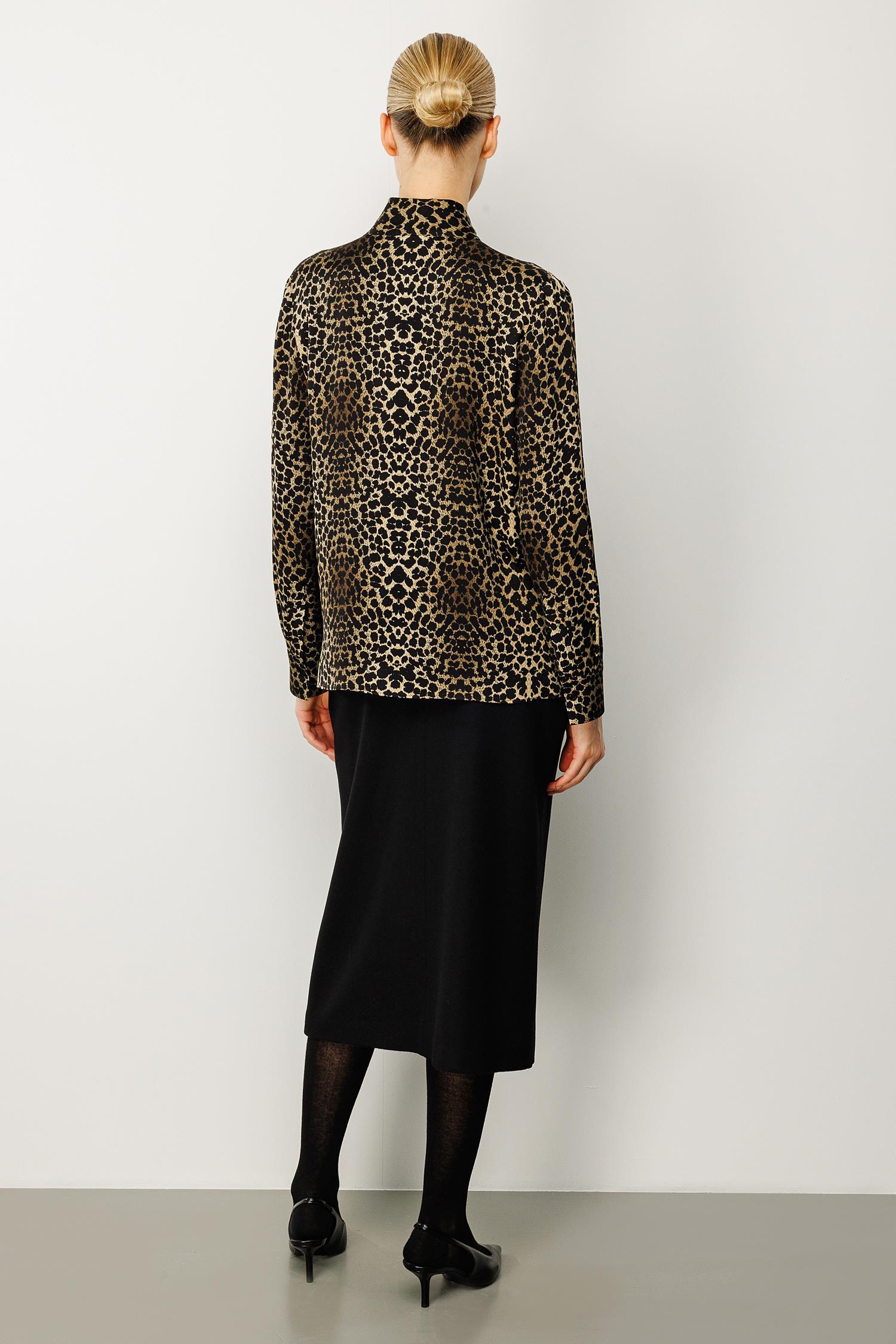 Leopar Fularlı Bluz