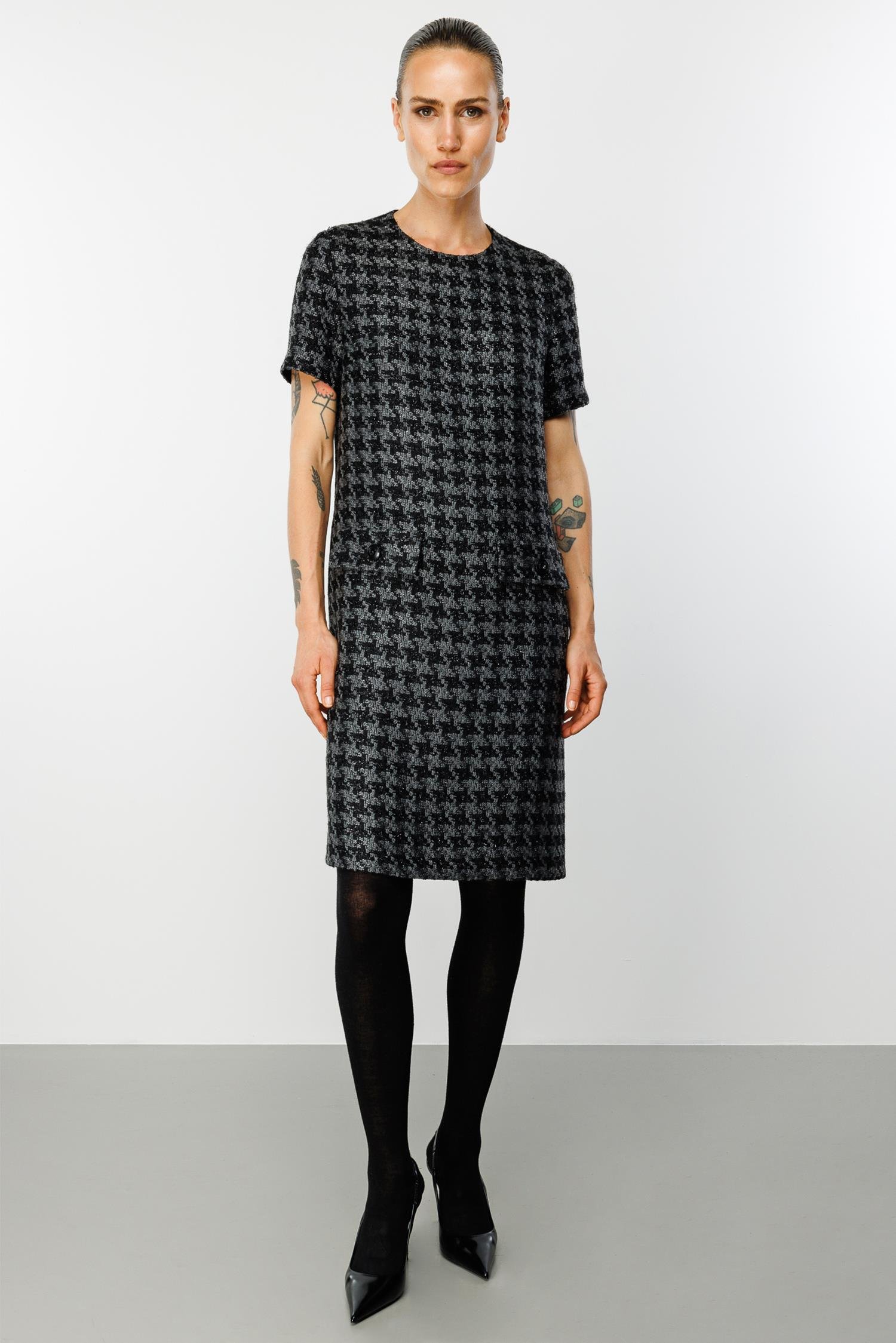 O Yaka Kazayağı Elbise