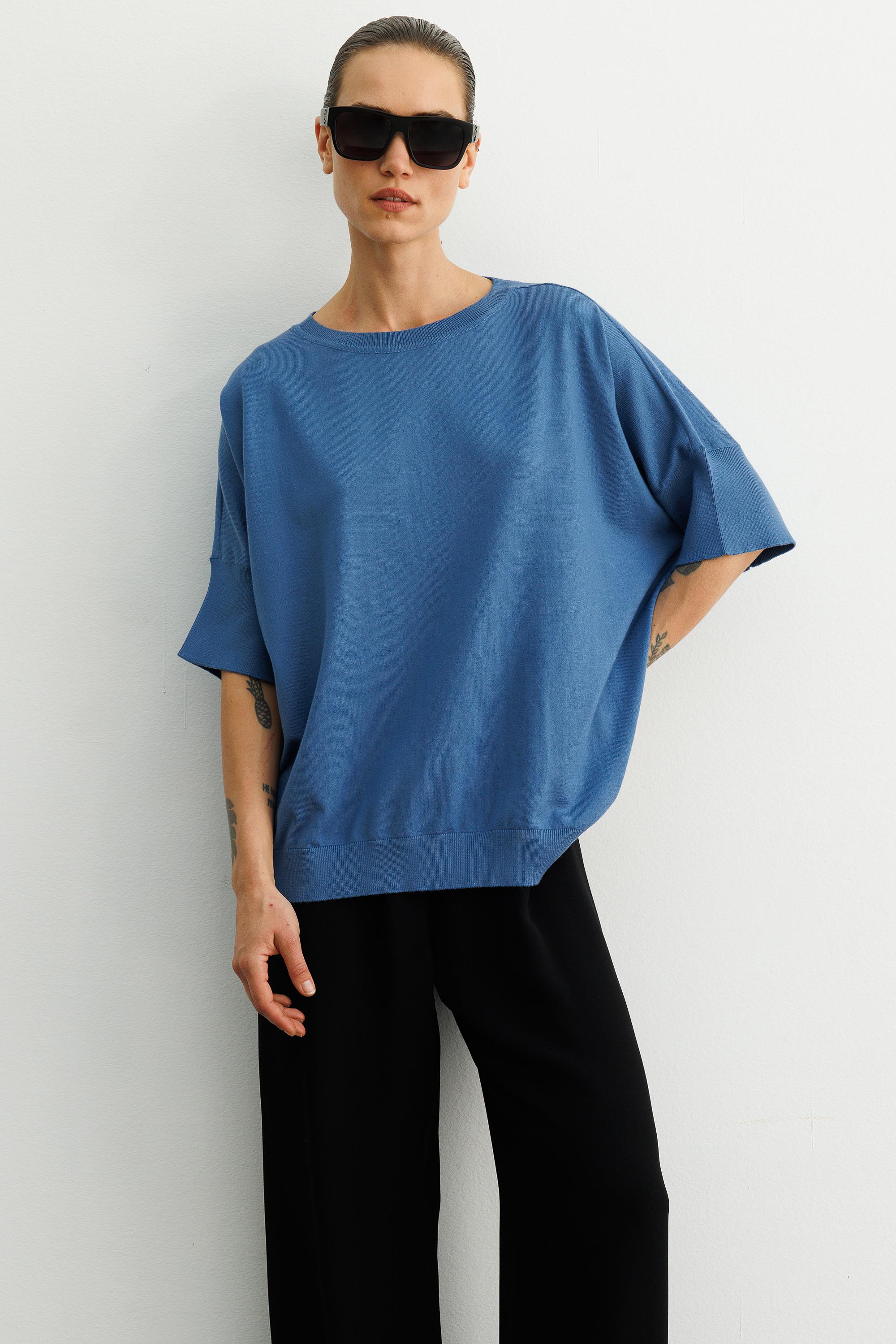 O Yaka Oversize Triko