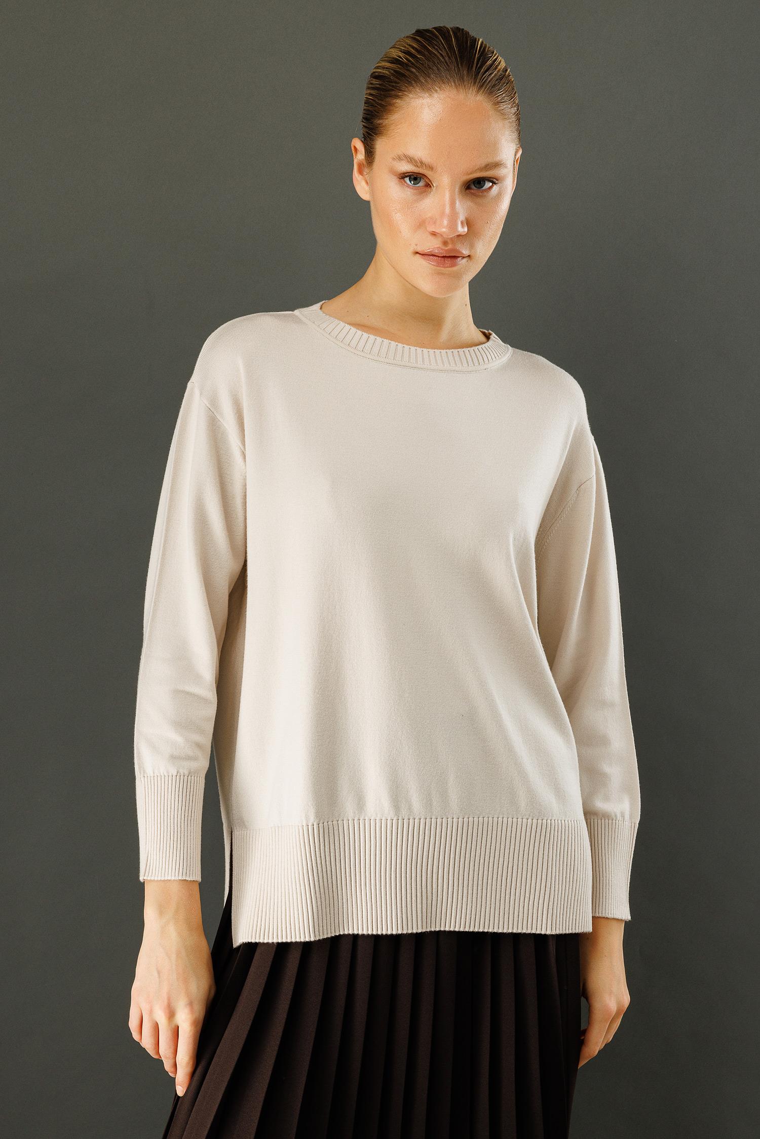 O Yaka Oversize Triko