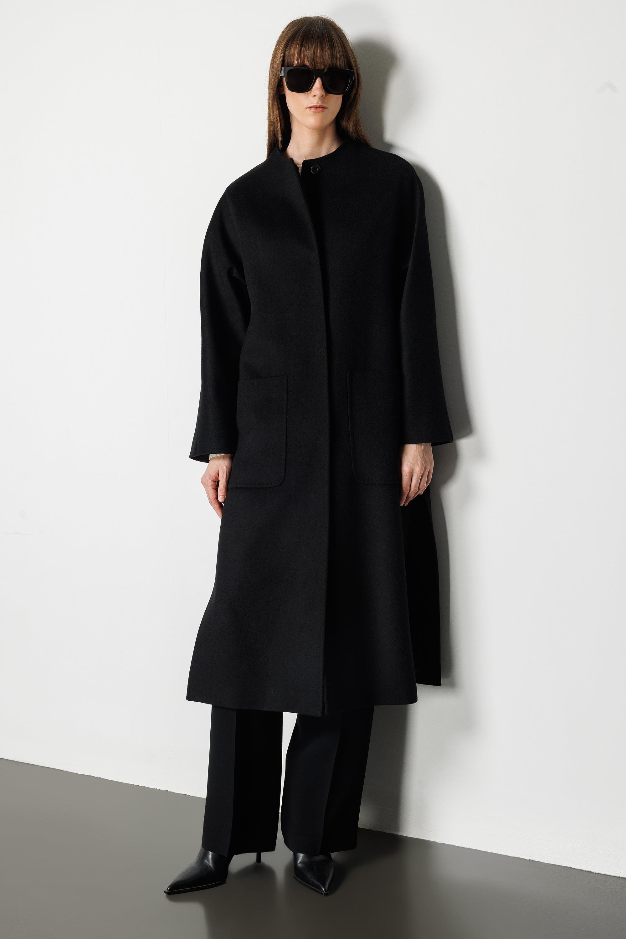 O Yaka Yırtmaçlı Uzun Manto