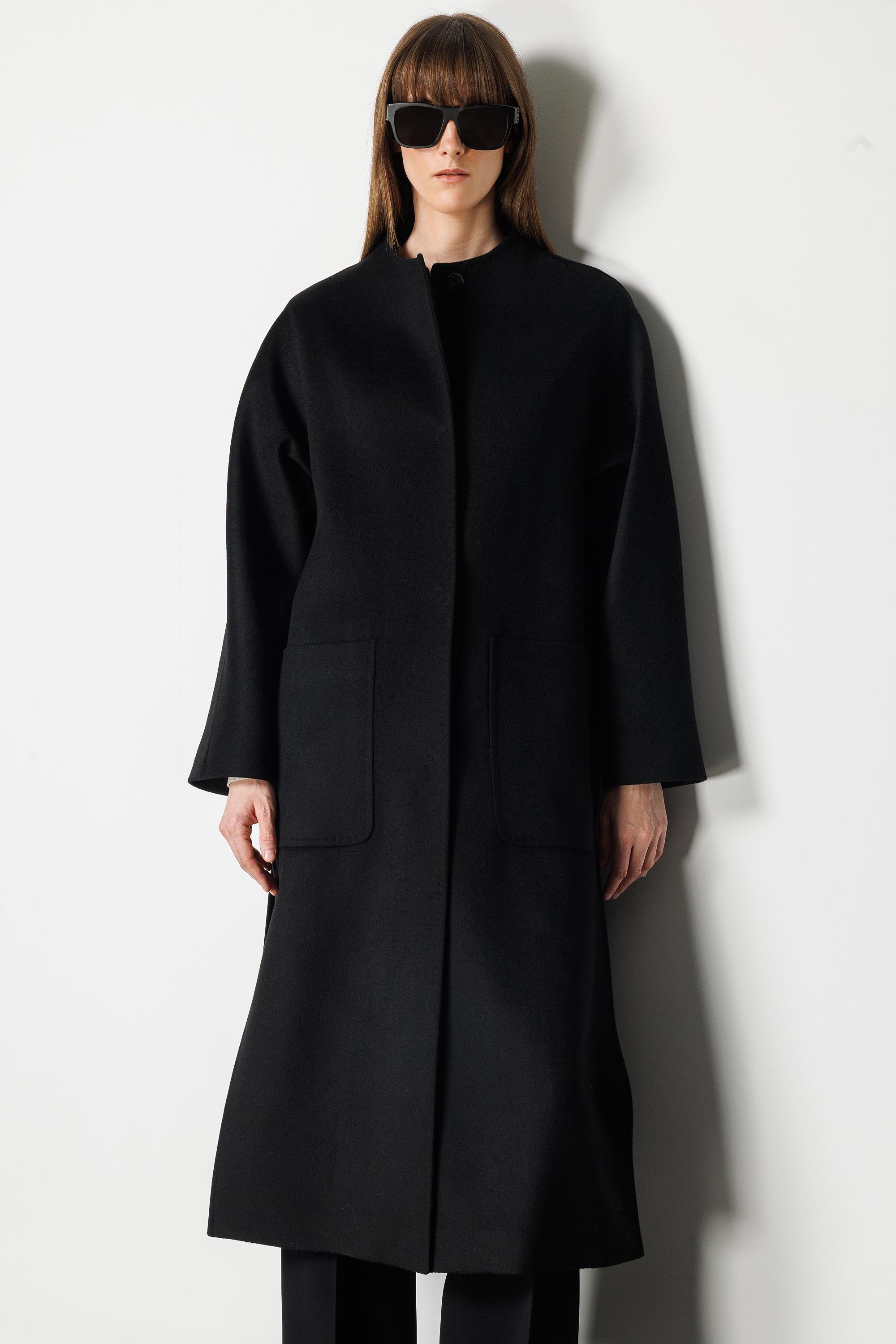 O Yaka Yırtmaçlı Uzun Manto