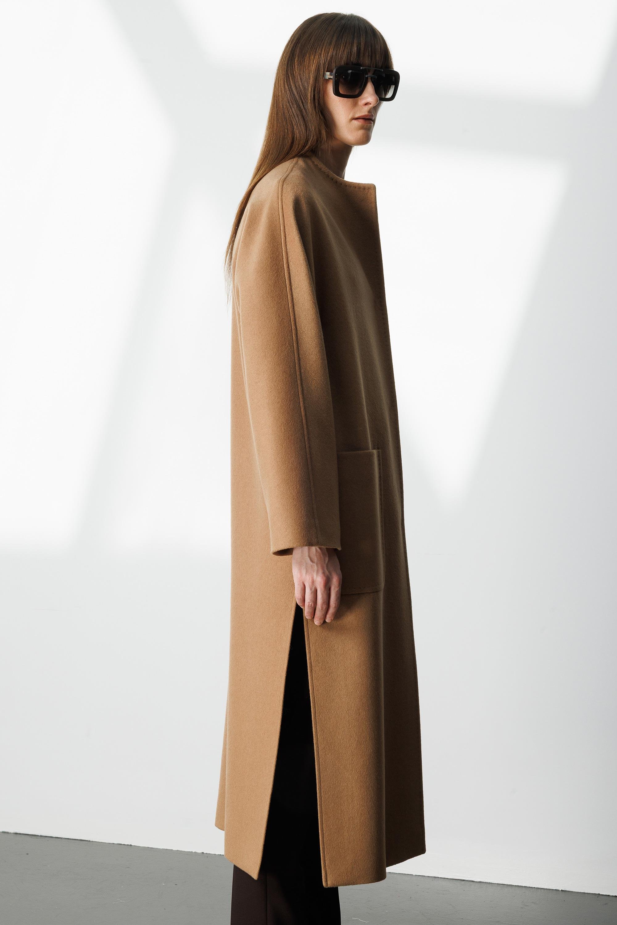 O Yaka Yırtmaçlı Uzun Manto