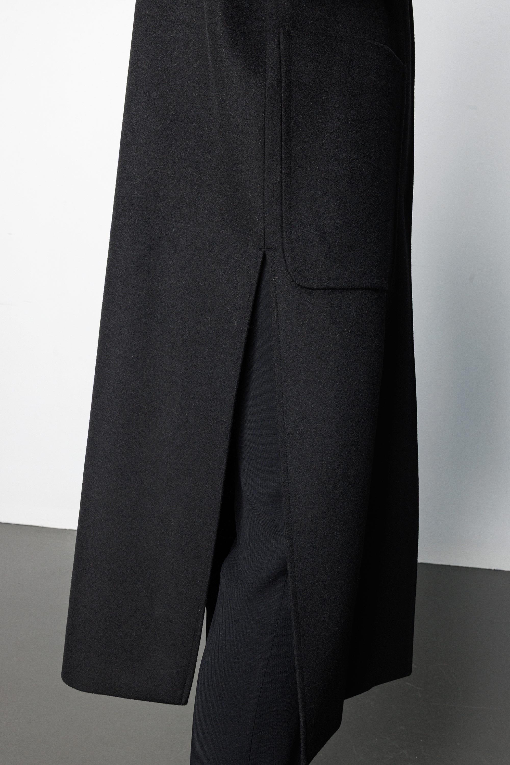 O Yaka Yırtmaçlı Uzun Manto