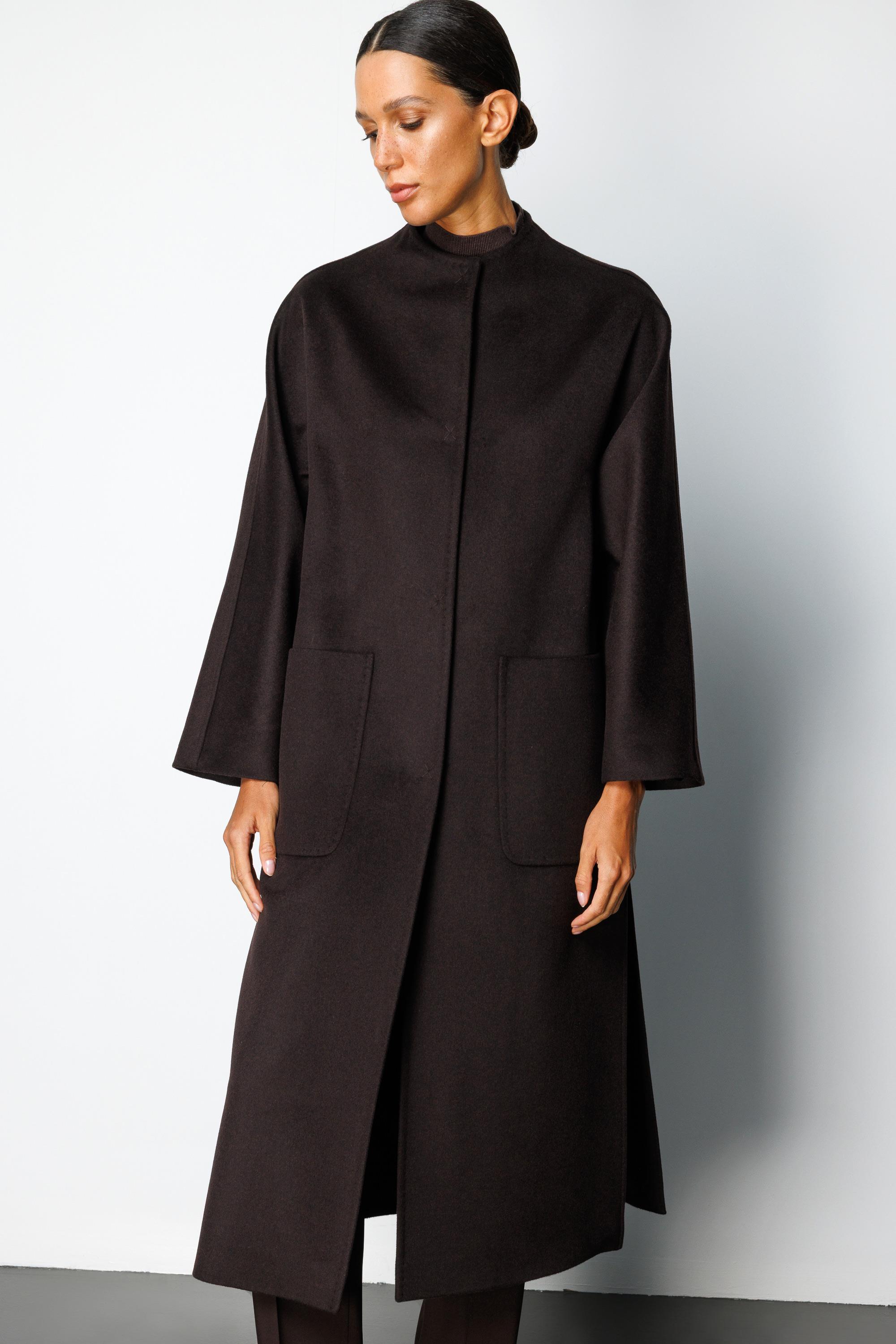 O Yaka Yırtmaçlı Uzun Manto