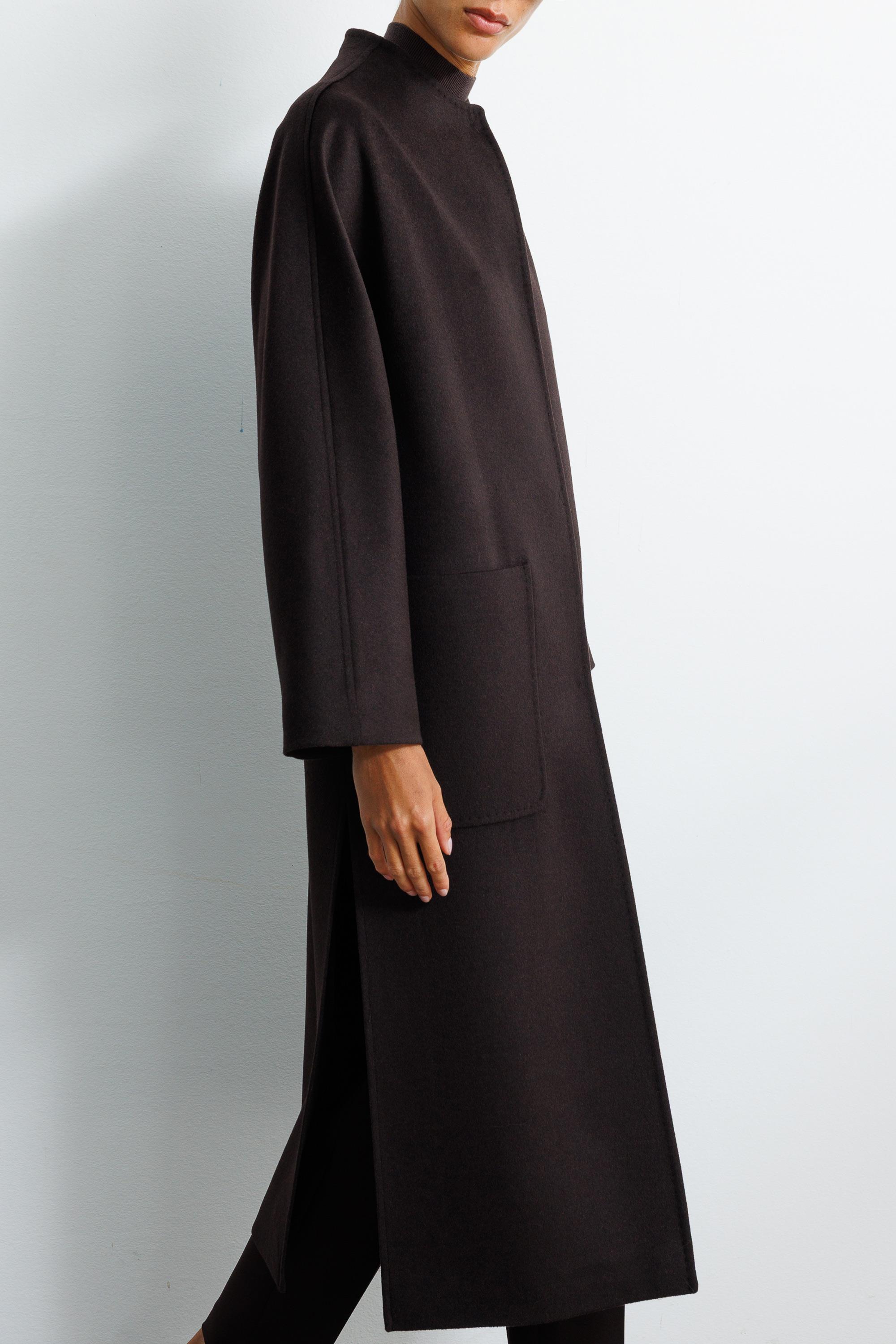 O Yaka Yırtmaçlı Uzun Manto