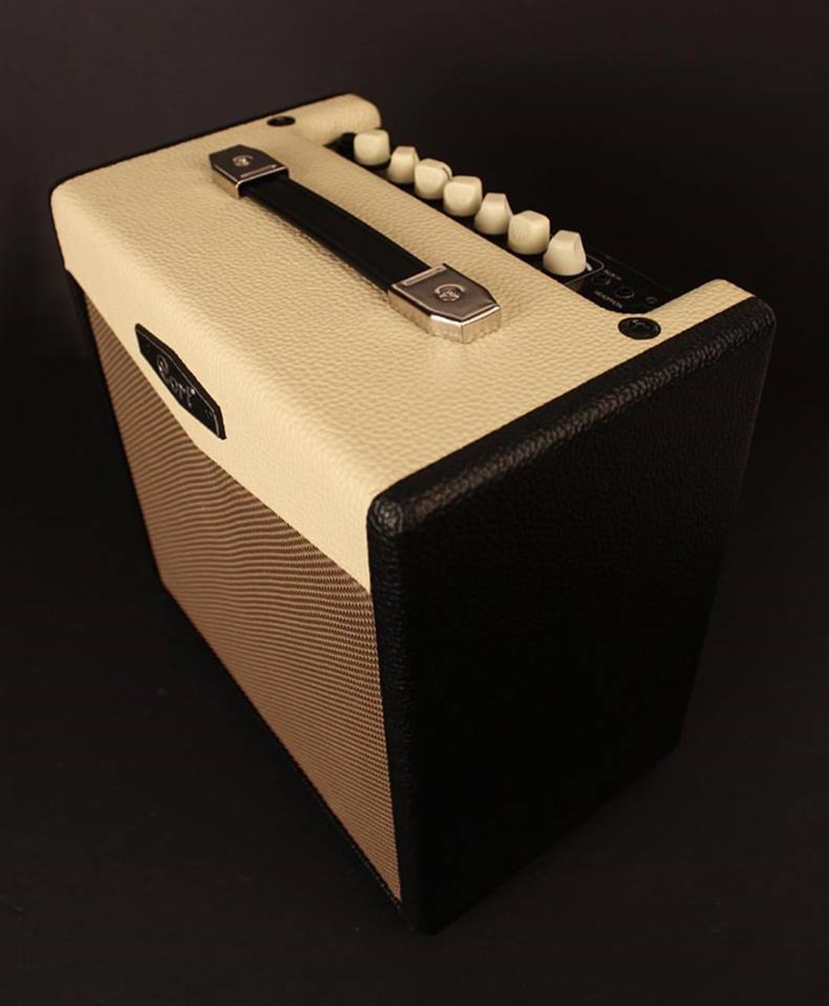 CORT CM15RBK ELEKTRO GİTAR AMFİSİ 15W