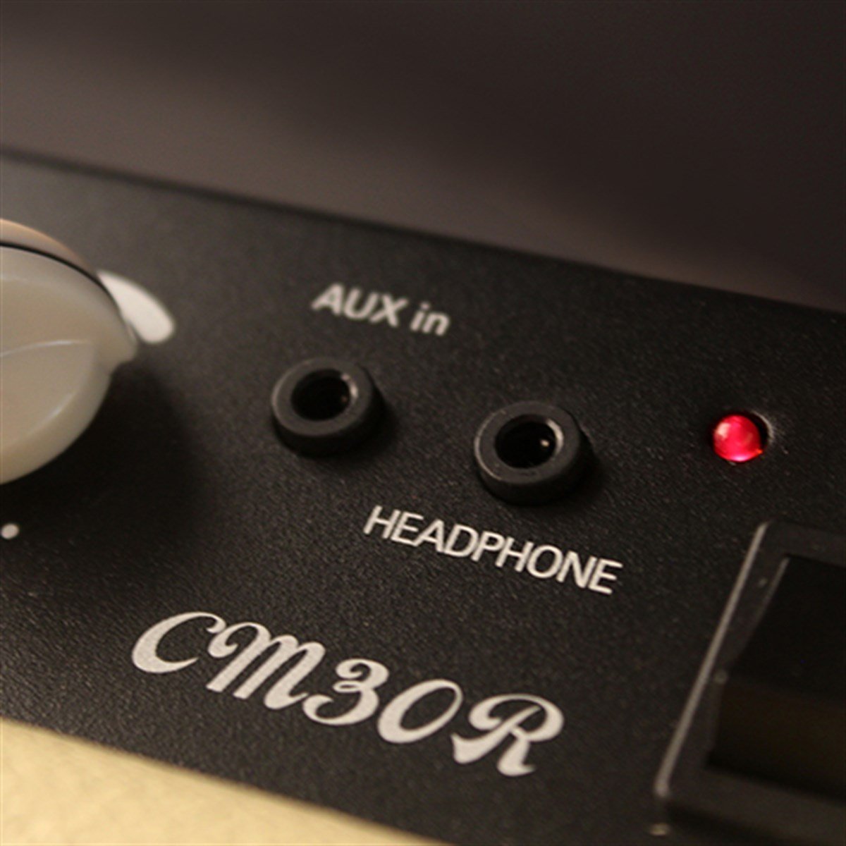 CORT CM30R AMFİ ELEKTRO 30W