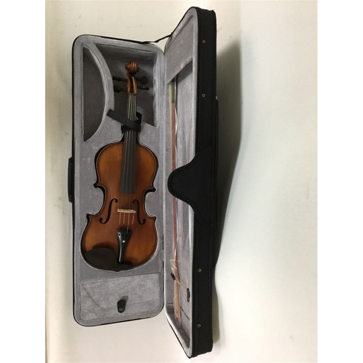 Cremonia K4 MAT 4/4 Keman (Kutu, Yay ve Reçine Dahil)